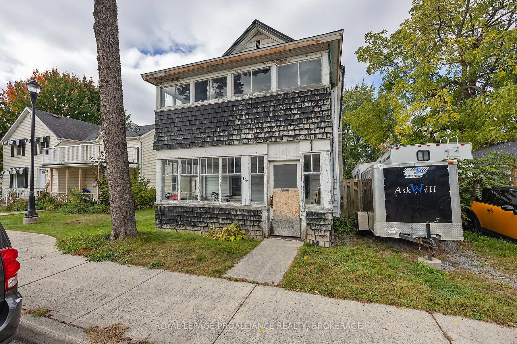 Photo 2 of 308 Brock Street, Gananoque, Gananoque — HOMEH
