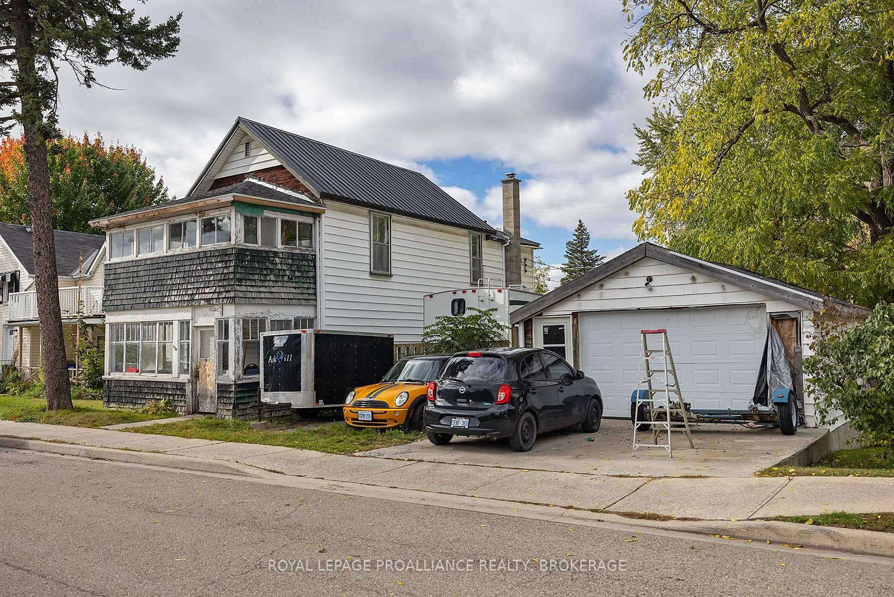 Photo 3 of 308 Brock Street, Gananoque, Gananoque — HOMEH