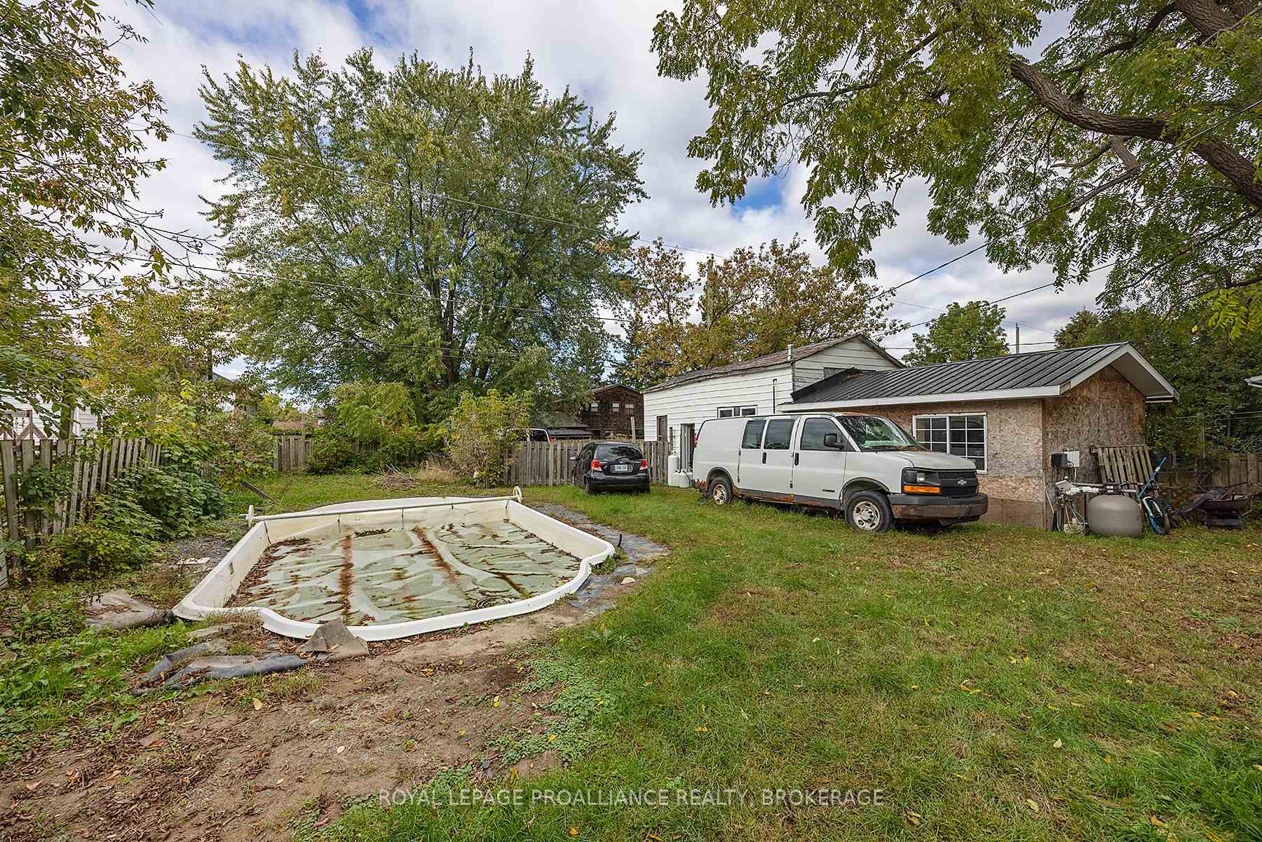 Photo 4 of 308 Brock Street, Gananoque, Gananoque — HOMEH