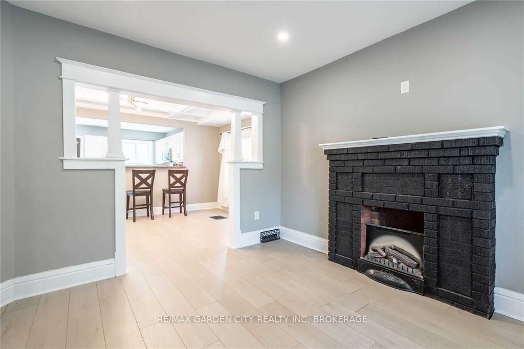 Photo 5 of 96 Beechwood Avenue, Hamilton, Stipley — HOMEH