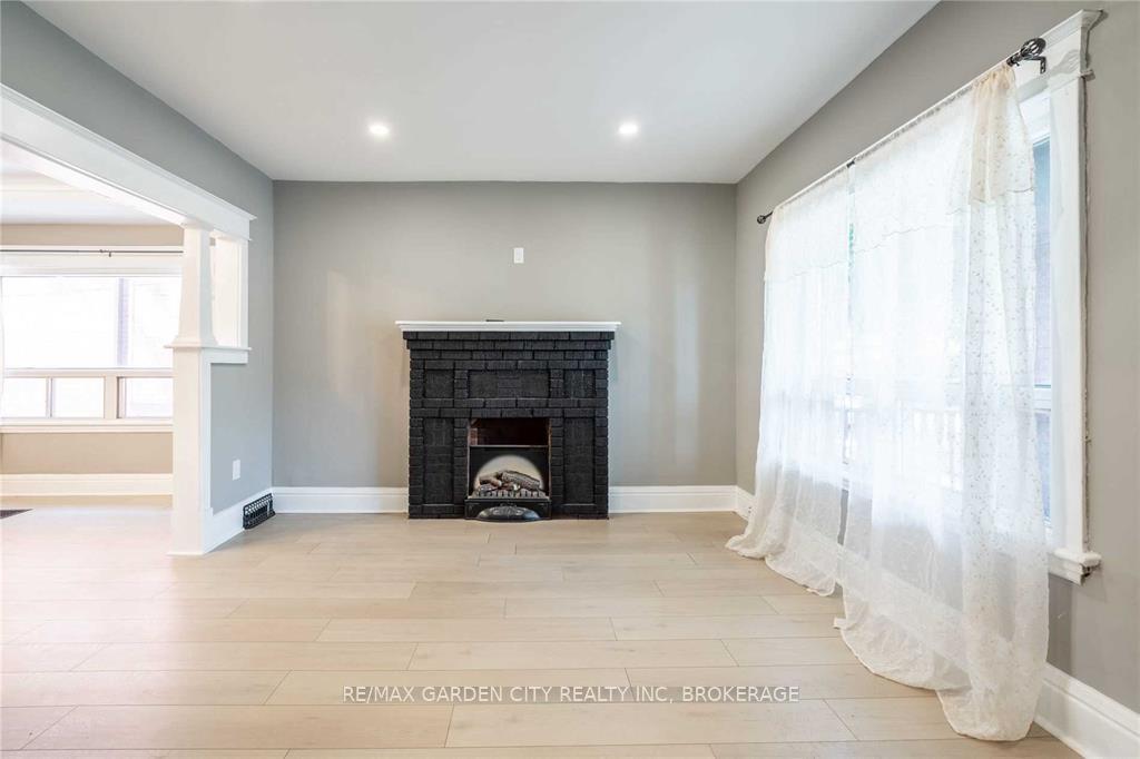 Photo 6 of 96 Beechwood Avenue, Hamilton, Stipley — HOMEH