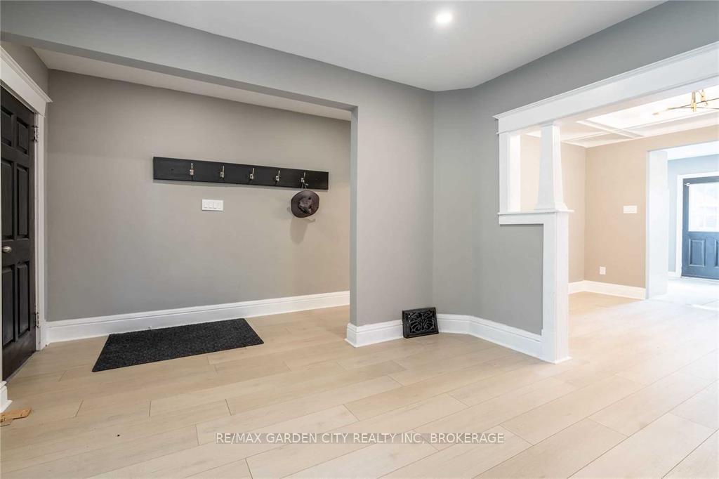 Photo 8 of 96 Beechwood Avenue, Hamilton, Stipley — HOMEH