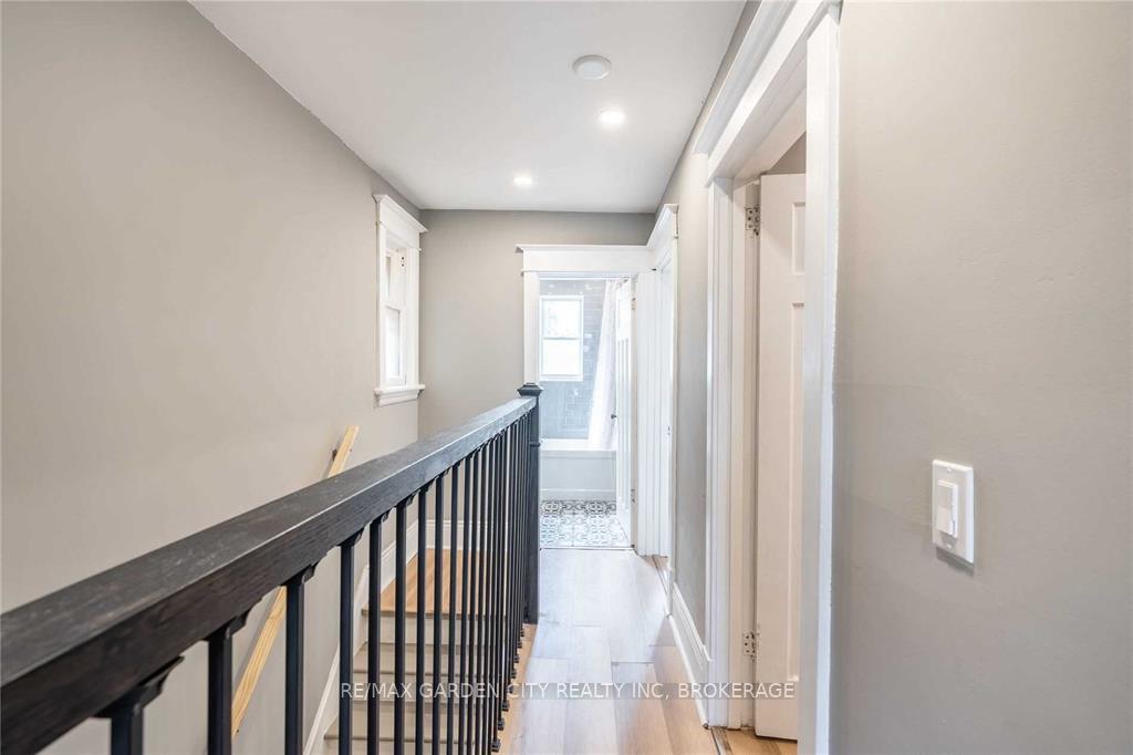 Photo 21 of 96 Beechwood Avenue, Hamilton, Stipley — HOMEH