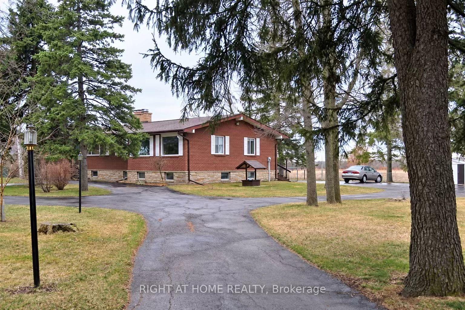 Photo 2 of 10934 Warden Avenue, Markham, Victoria Square — HOMEH