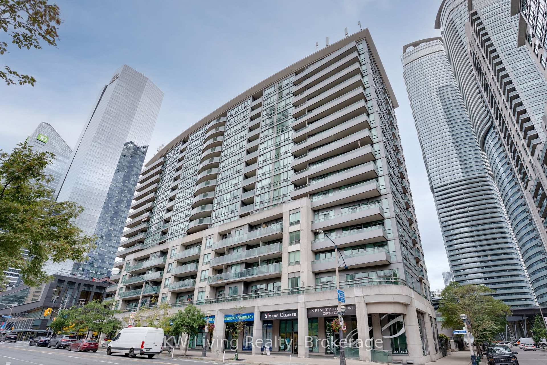 Photo 3 of Unit 1801, 51 Lower Simcoe Street, Toronto, Waterfront Communities — HOMEH