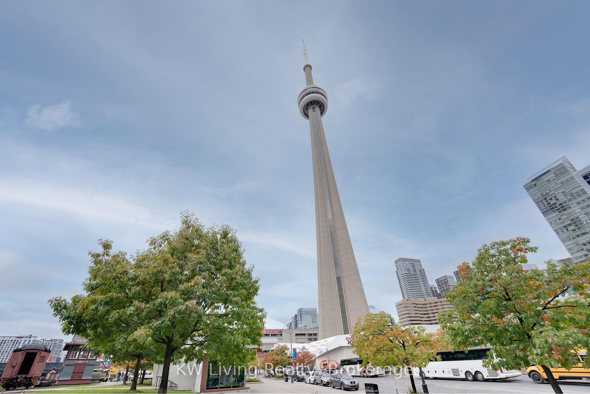 Photo 4 of Unit 1801, 51 Lower Simcoe Street, Toronto, Waterfront Communities — HOMEH