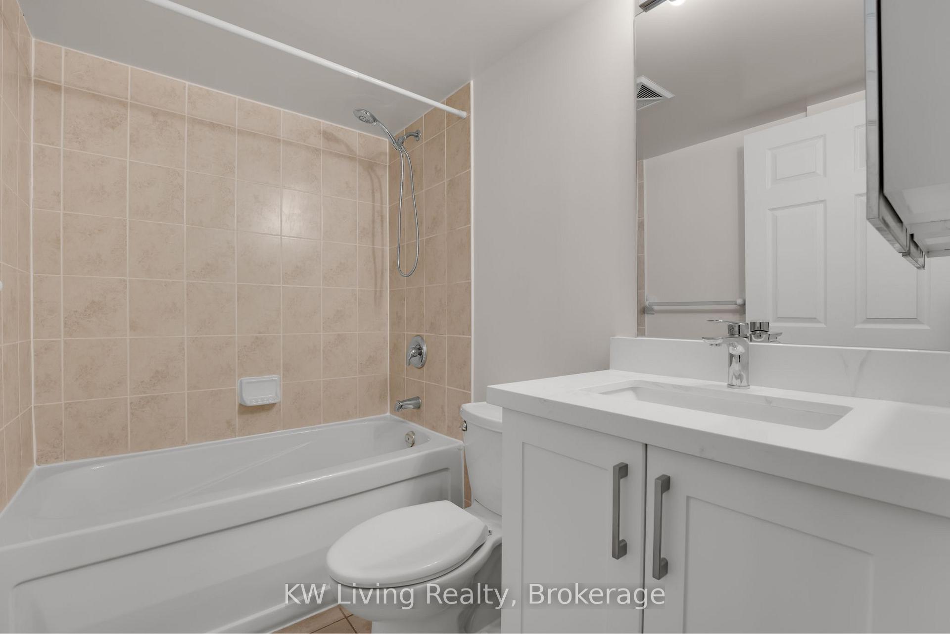 Photo 7 of Unit 1801, 51 Lower Simcoe Street, Toronto, Waterfront Communities — HOMEH