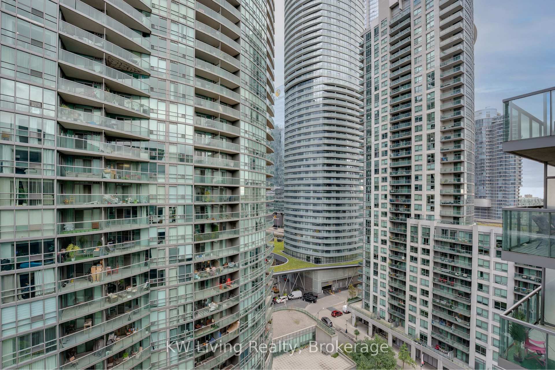 Photo 25 of Unit 1801, 51 Lower Simcoe Street, Toronto, Waterfront Communities — HOMEH
