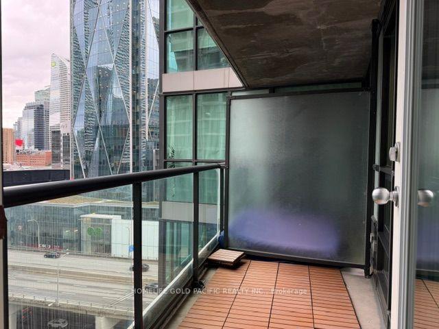 Photo 19 of Unit 1413, 16 Yonge Street, Toronto, Waterfront Communities — HOMEH
