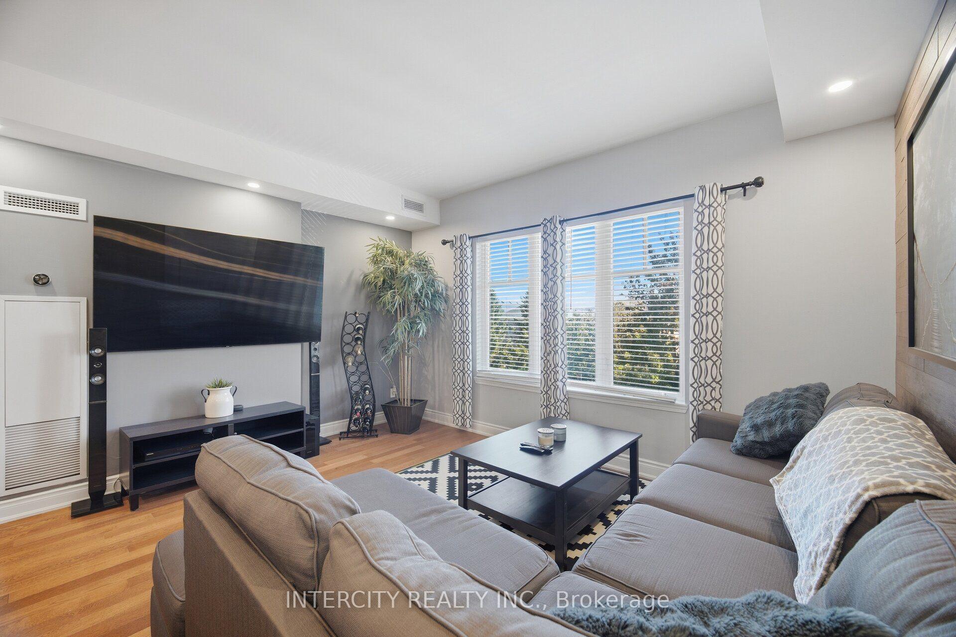 Photo 14 of Unit 207, 10211 Keele Street, Vaughan, Maple — HOMEH