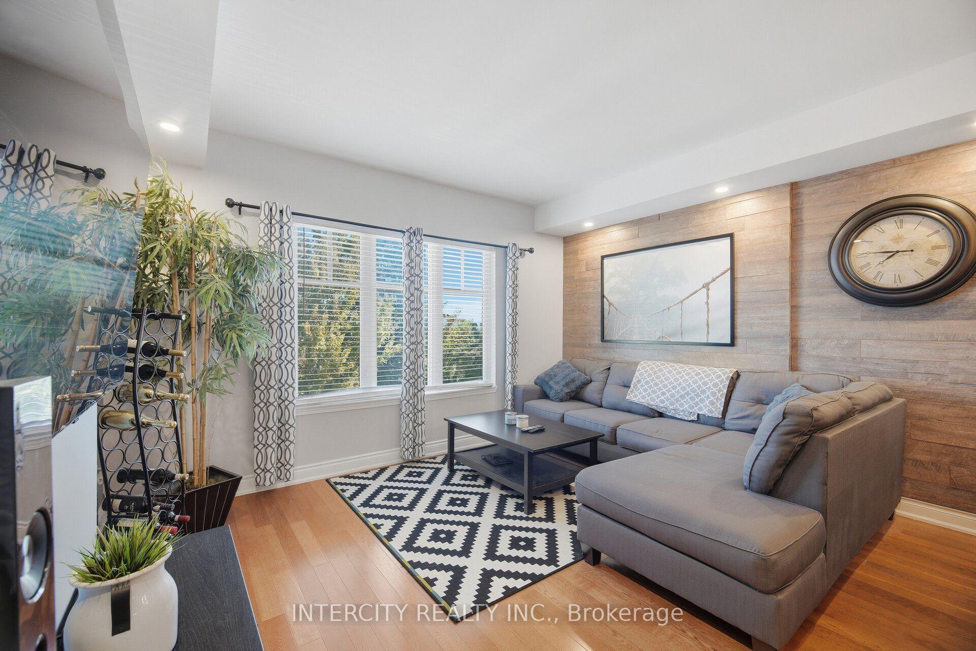 Photo 15 of Unit 207, 10211 Keele Street, Vaughan, Maple — HOMEH