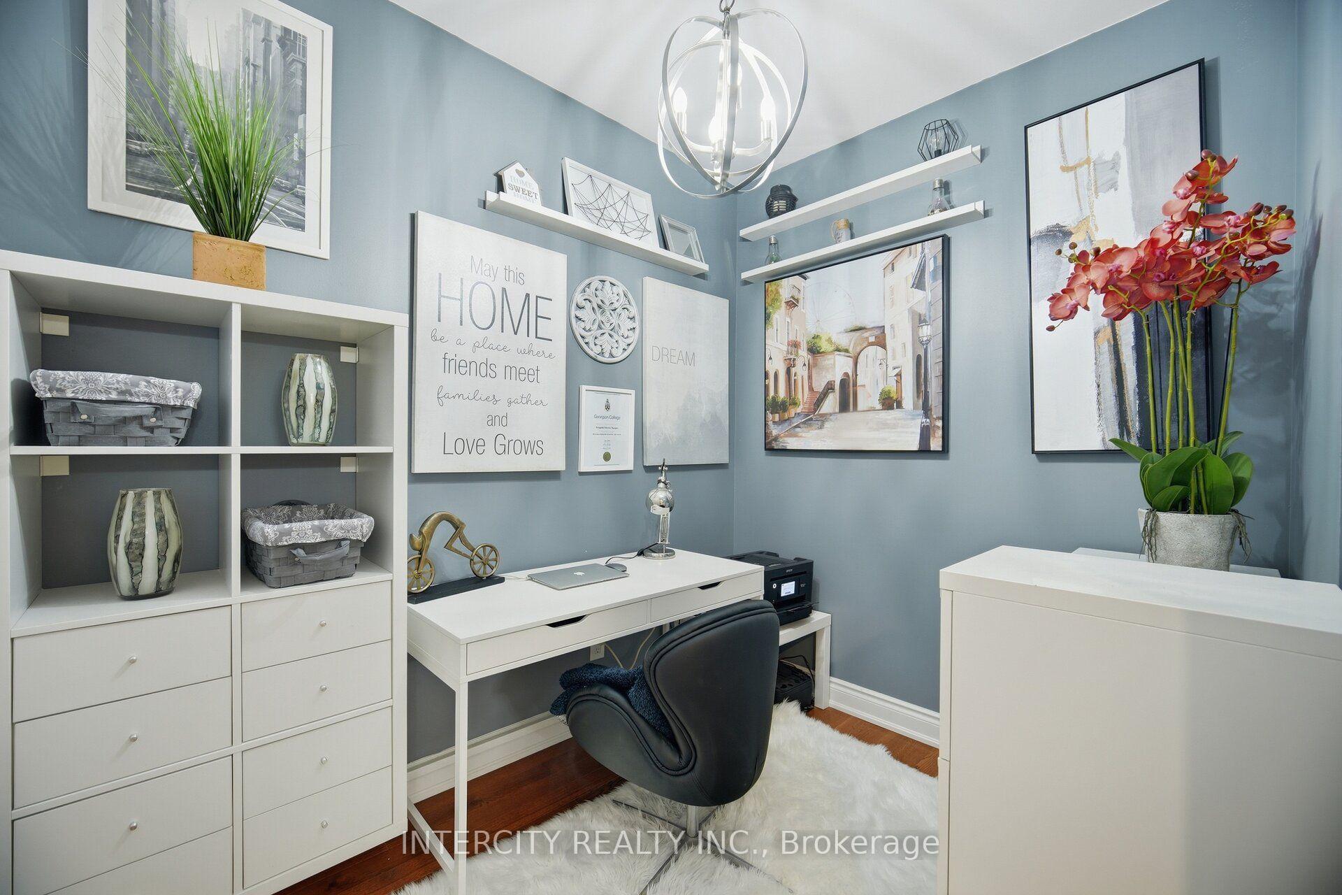 Photo 17 of Unit 207, 10211 Keele Street, Vaughan, Maple — HOMEH