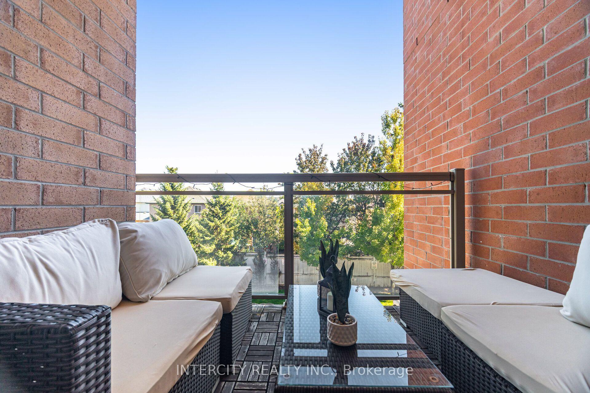 Photo 23 of Unit 207, 10211 Keele Street, Vaughan, Maple — HOMEH