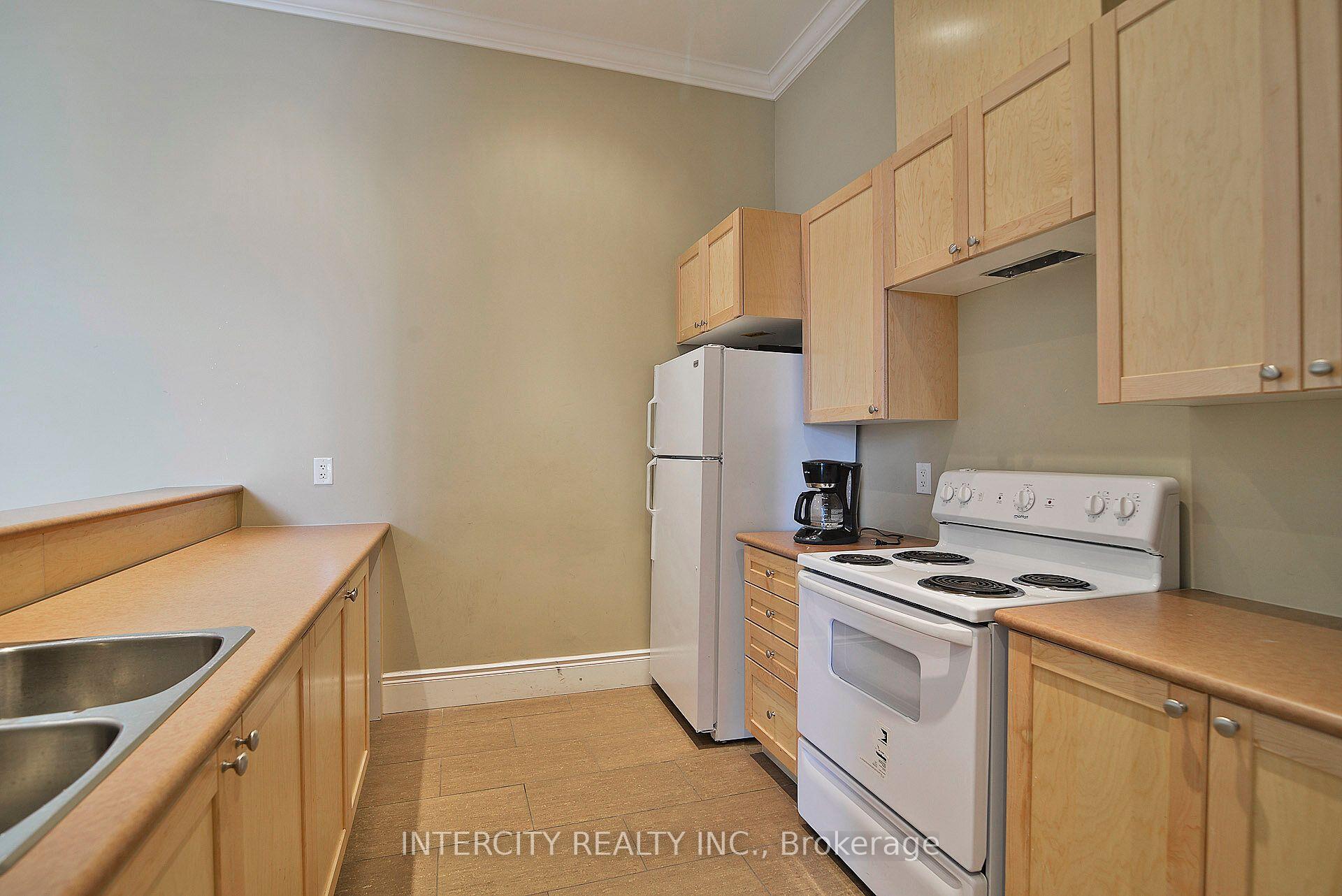 Photo 36 of Unit 207, 10211 Keele Street, Vaughan, Maple — HOMEH