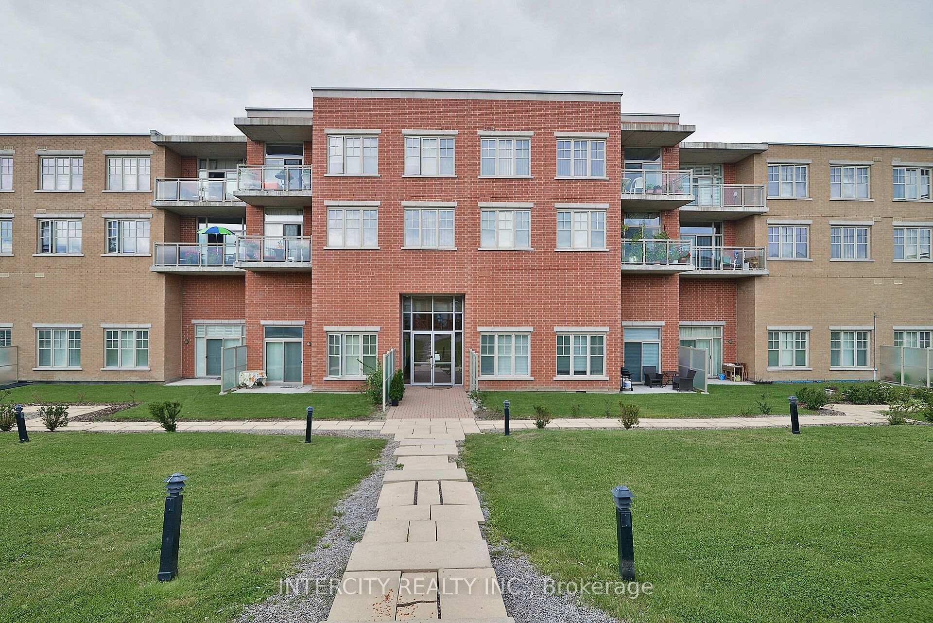 Photo 40 of Unit 207, 10211 Keele Street, Vaughan, Maple — HOMEH
