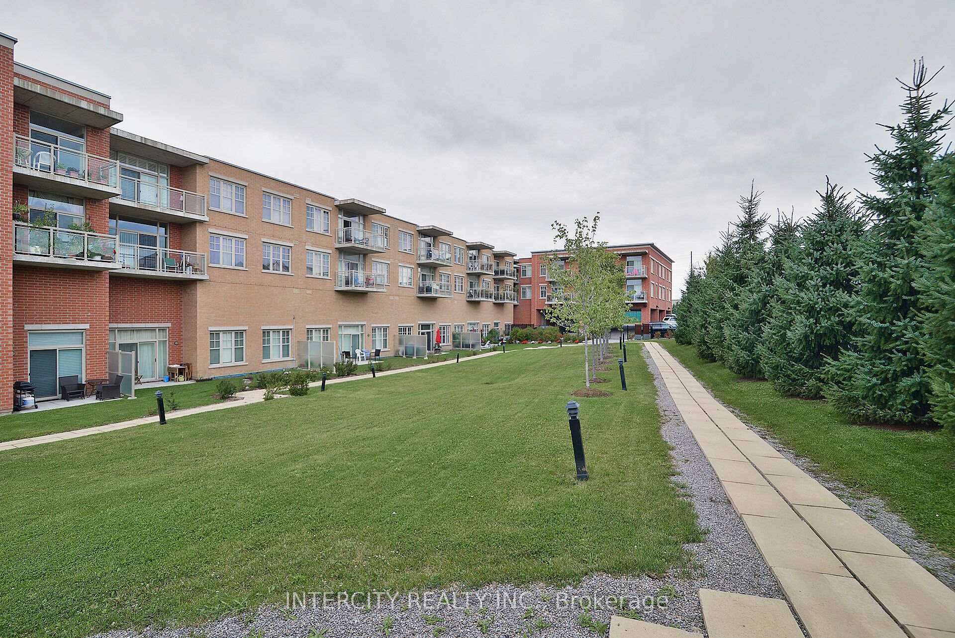 Photo 42 of Unit 207, 10211 Keele Street, Vaughan, Maple — HOMEH