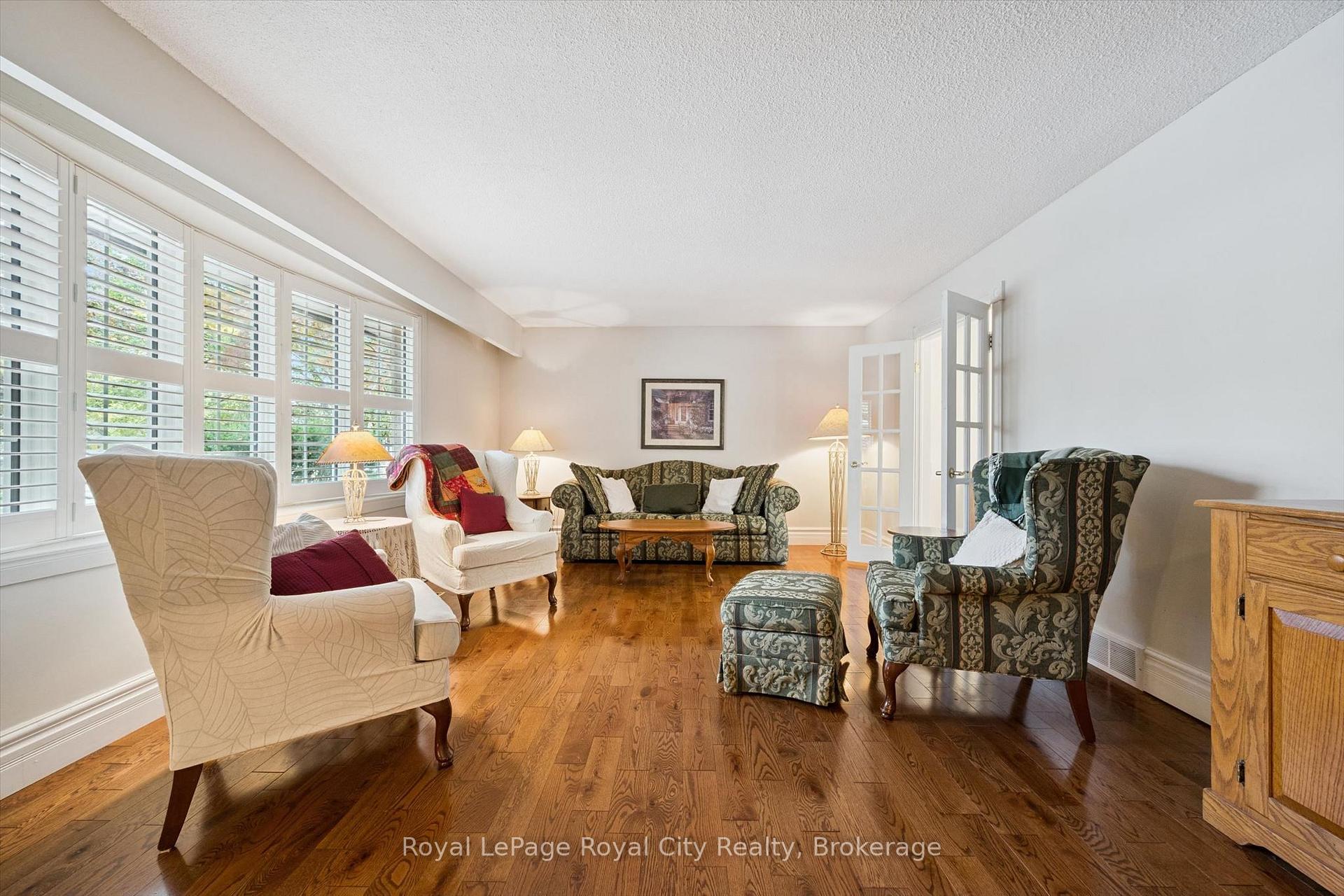 Photo 5 of 46 Rickson Avenue, Guelph, Kortright West — HOMEH