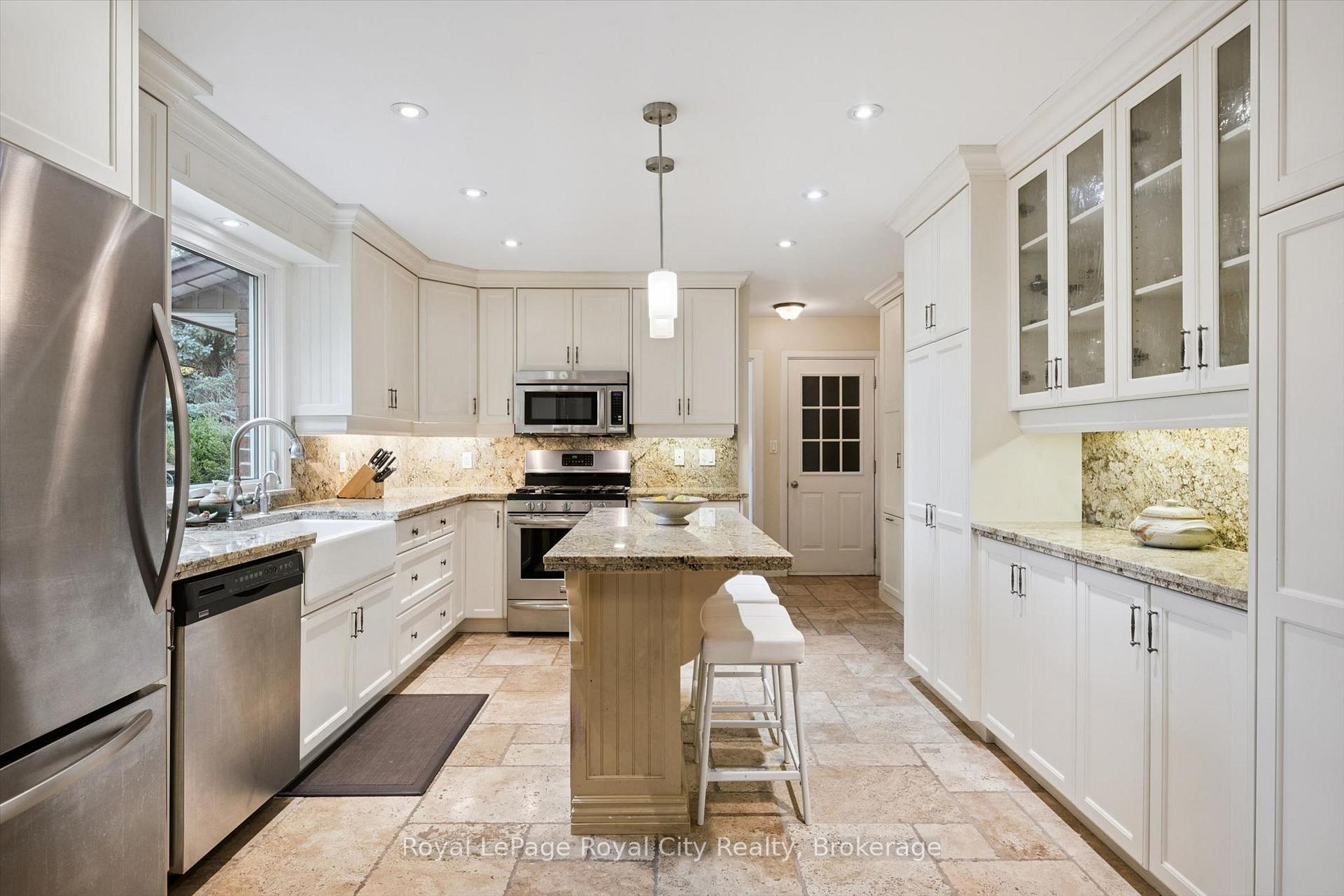 Photo 7 of 46 Rickson Avenue, Guelph, Kortright West — HOMEH
