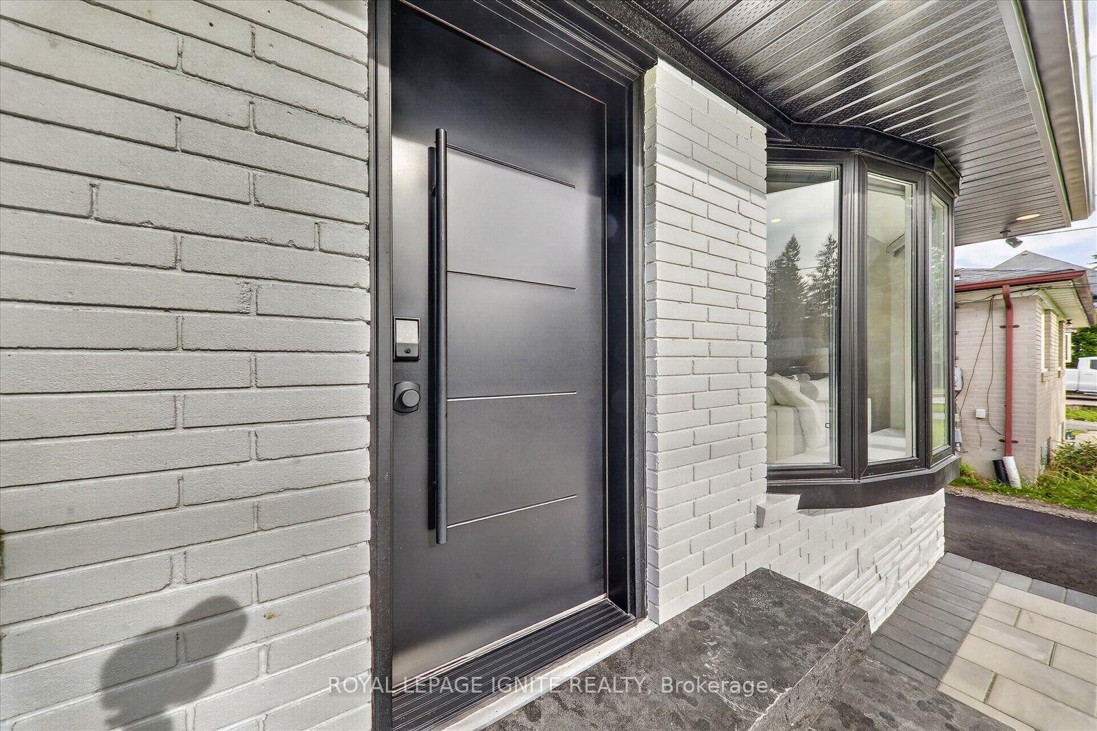 Photo 7 of 103 Baker Street, Whitchurch-Stouffville, Stouffville — HOMEH