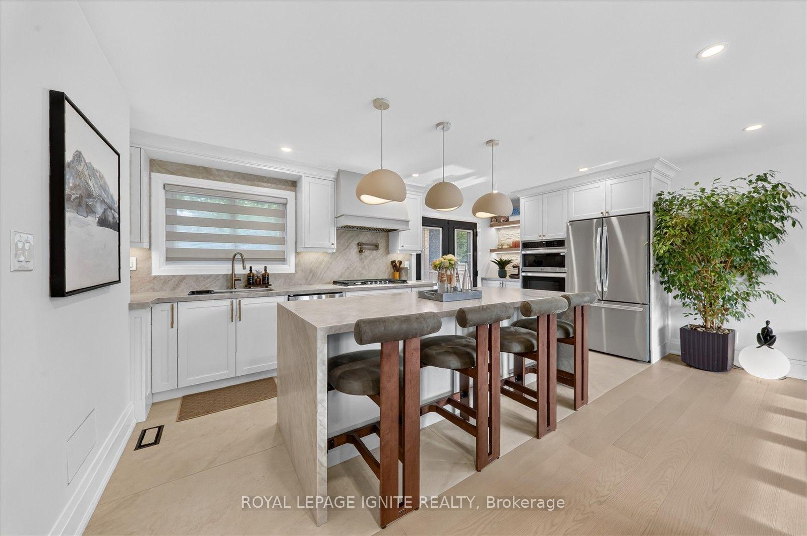 Photo 13 of 103 Baker Street, Whitchurch-Stouffville, Stouffville — HOMEH