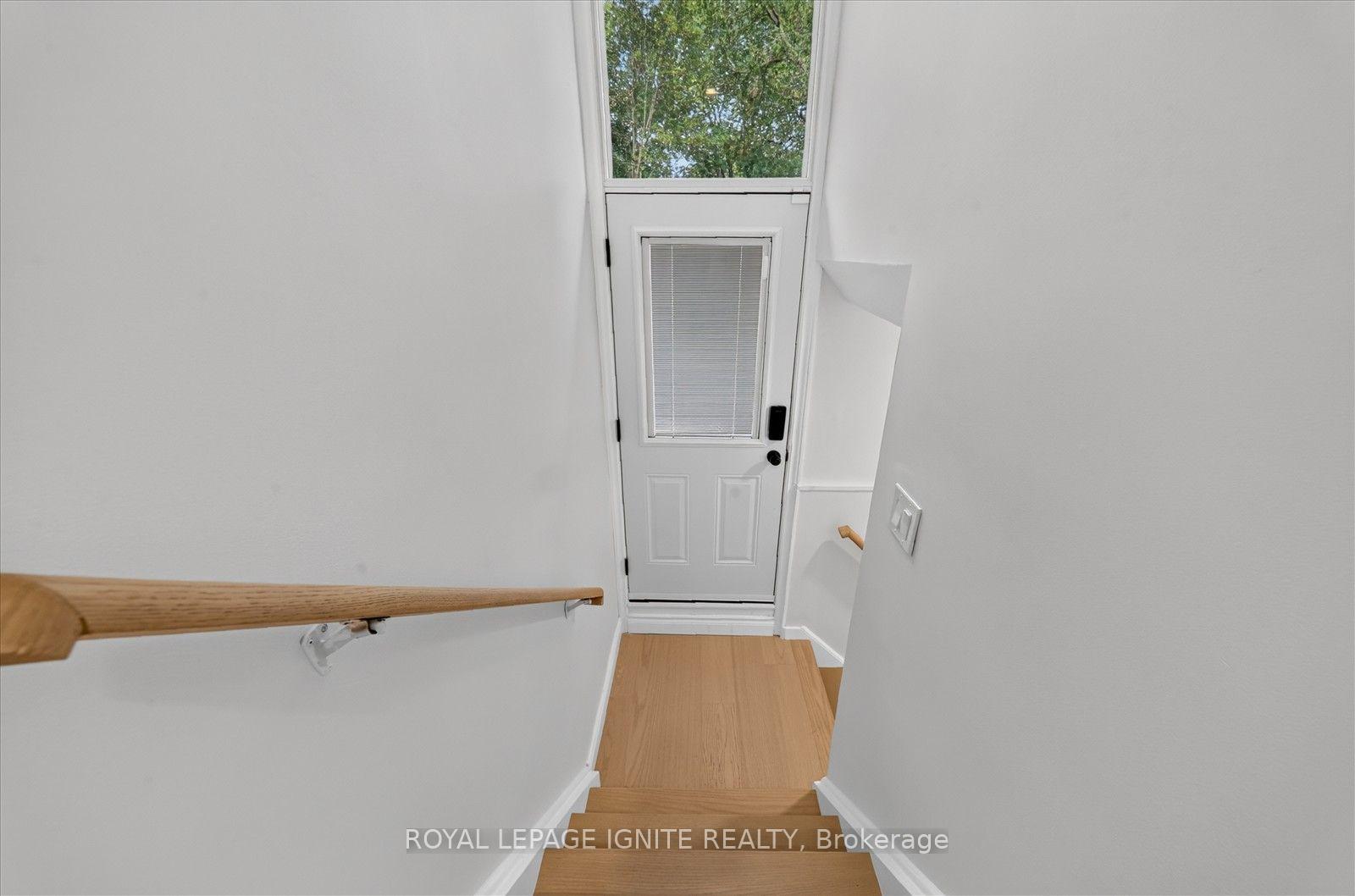 Photo 29 of 103 Baker Street, Whitchurch-Stouffville, Stouffville — HOMEH