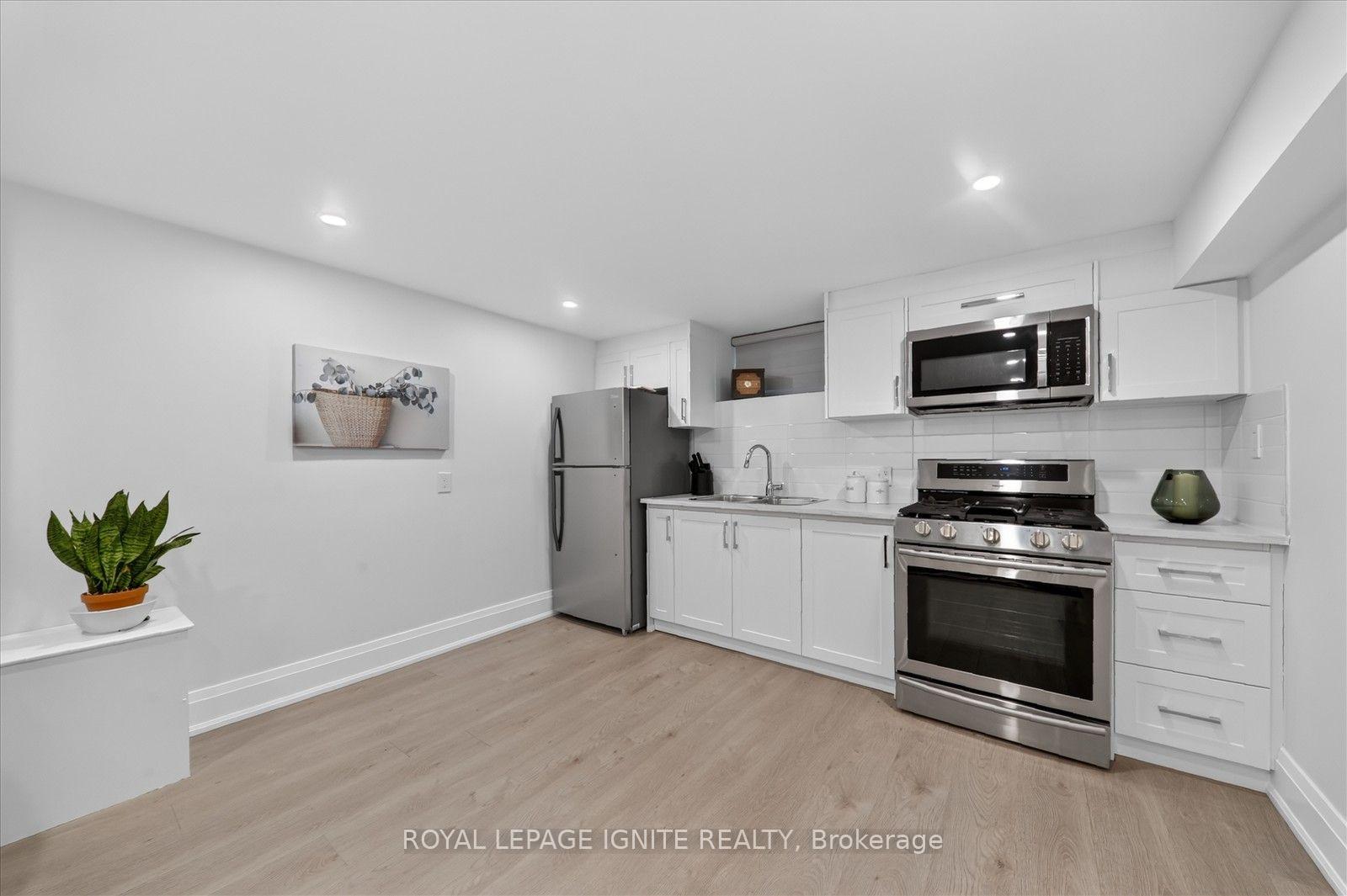 Photo 36 of 103 Baker Street, Whitchurch-Stouffville, Stouffville — HOMEH