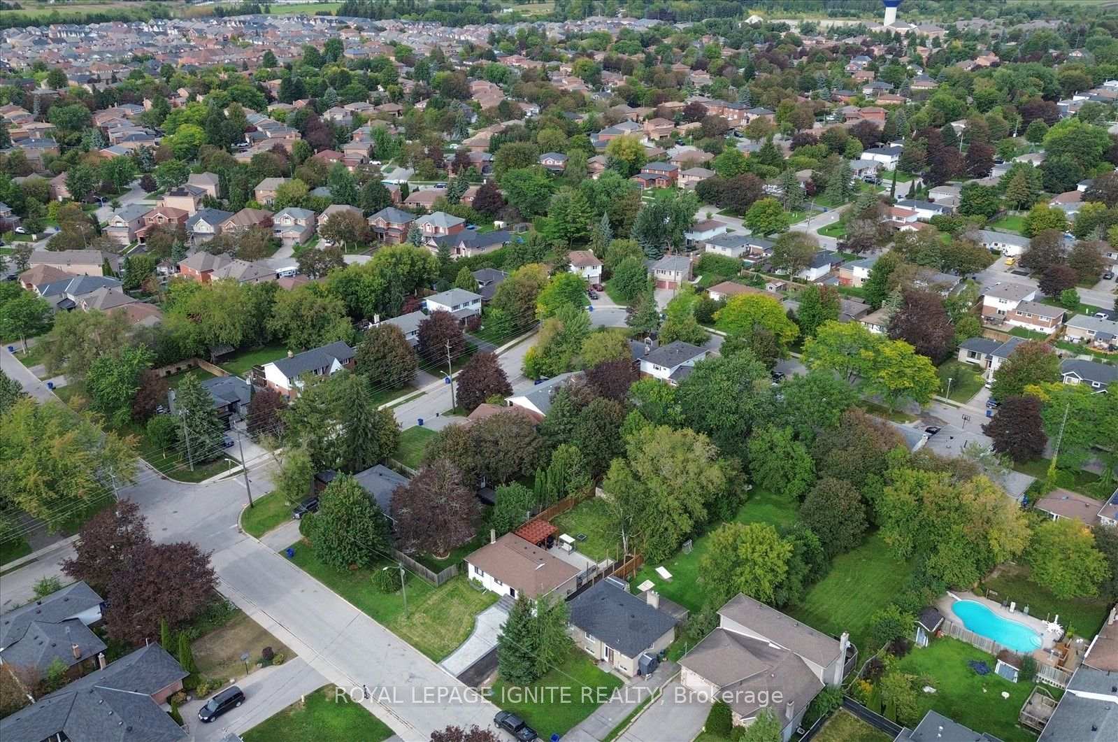 Photo 49 of 103 Baker Street, Whitchurch-Stouffville, Stouffville — HOMEH