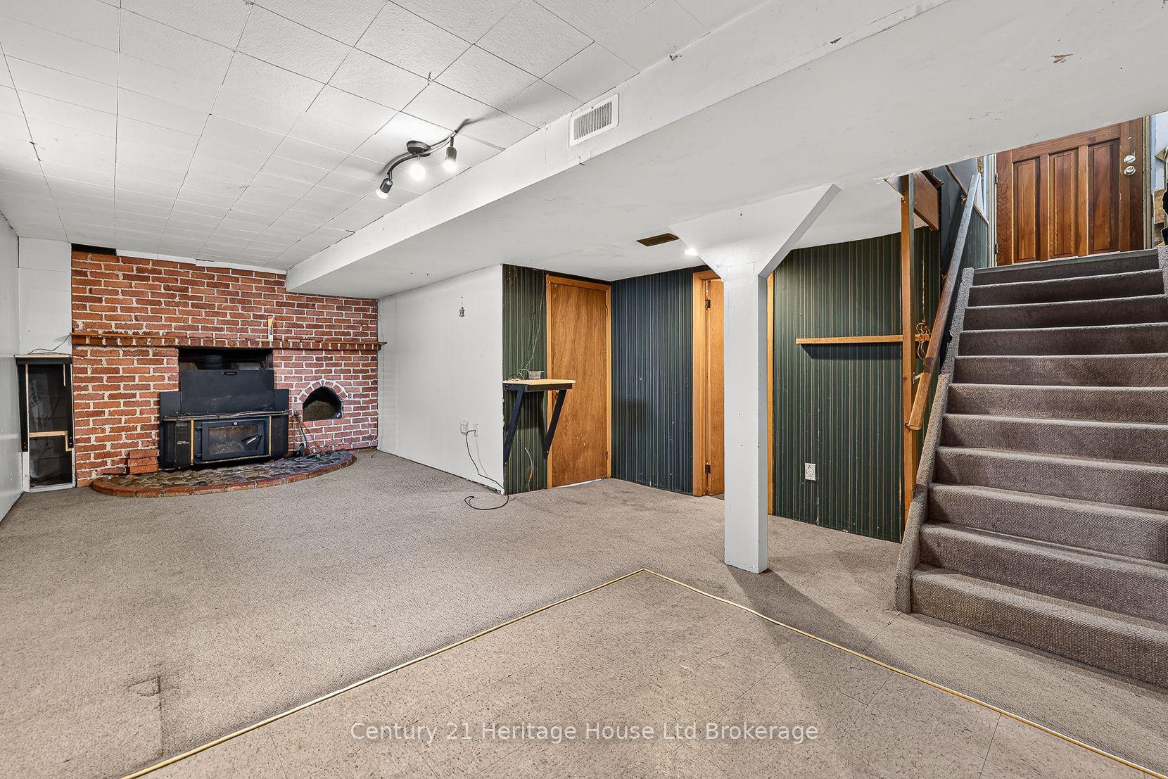 Photo 4 of 136 Dover Street, Woodstock, Woodstock - South — HOMEH