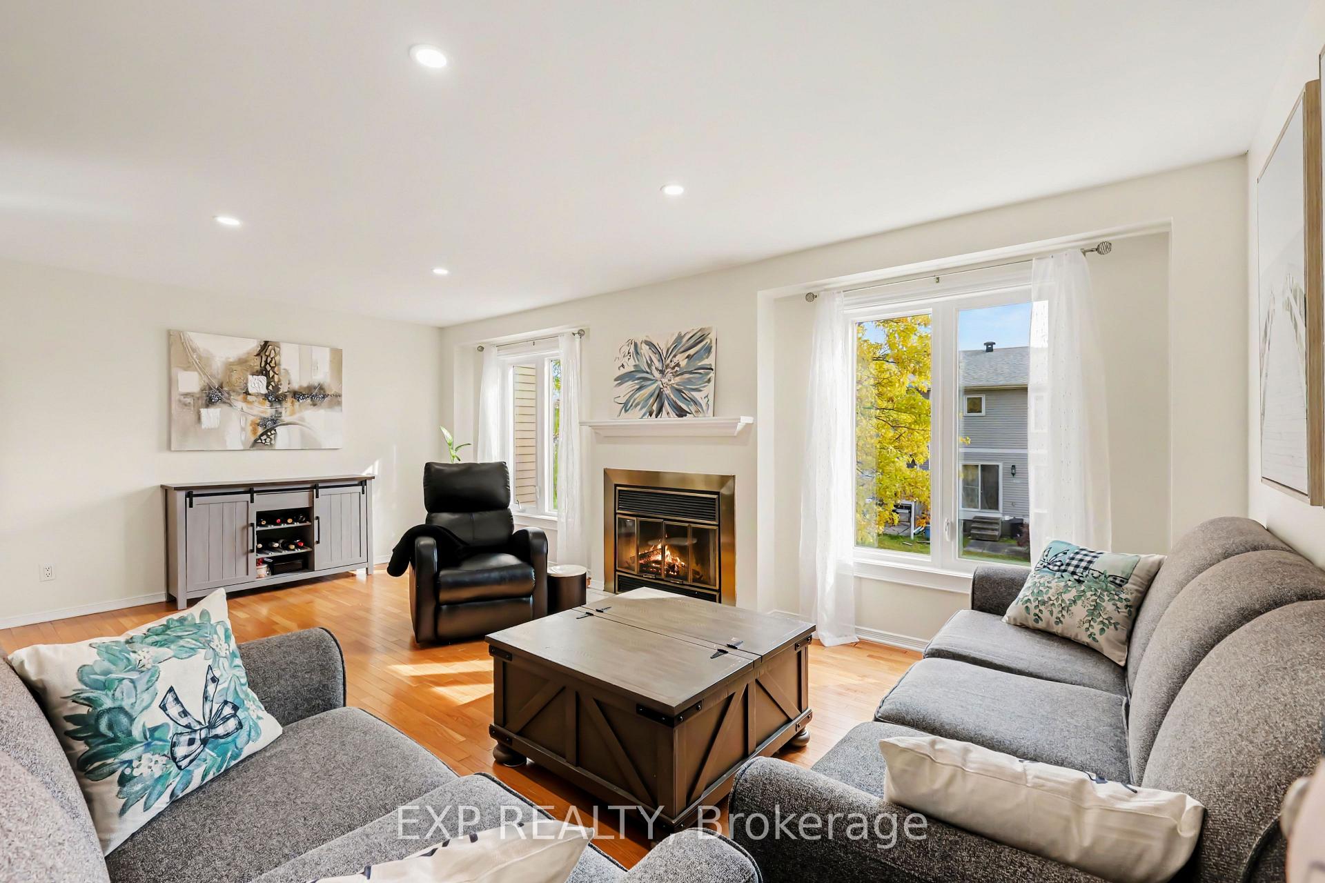 Photo 7 of 1848 Summerfields Crescent, Ottawa, Chapel Hill — HOMEH