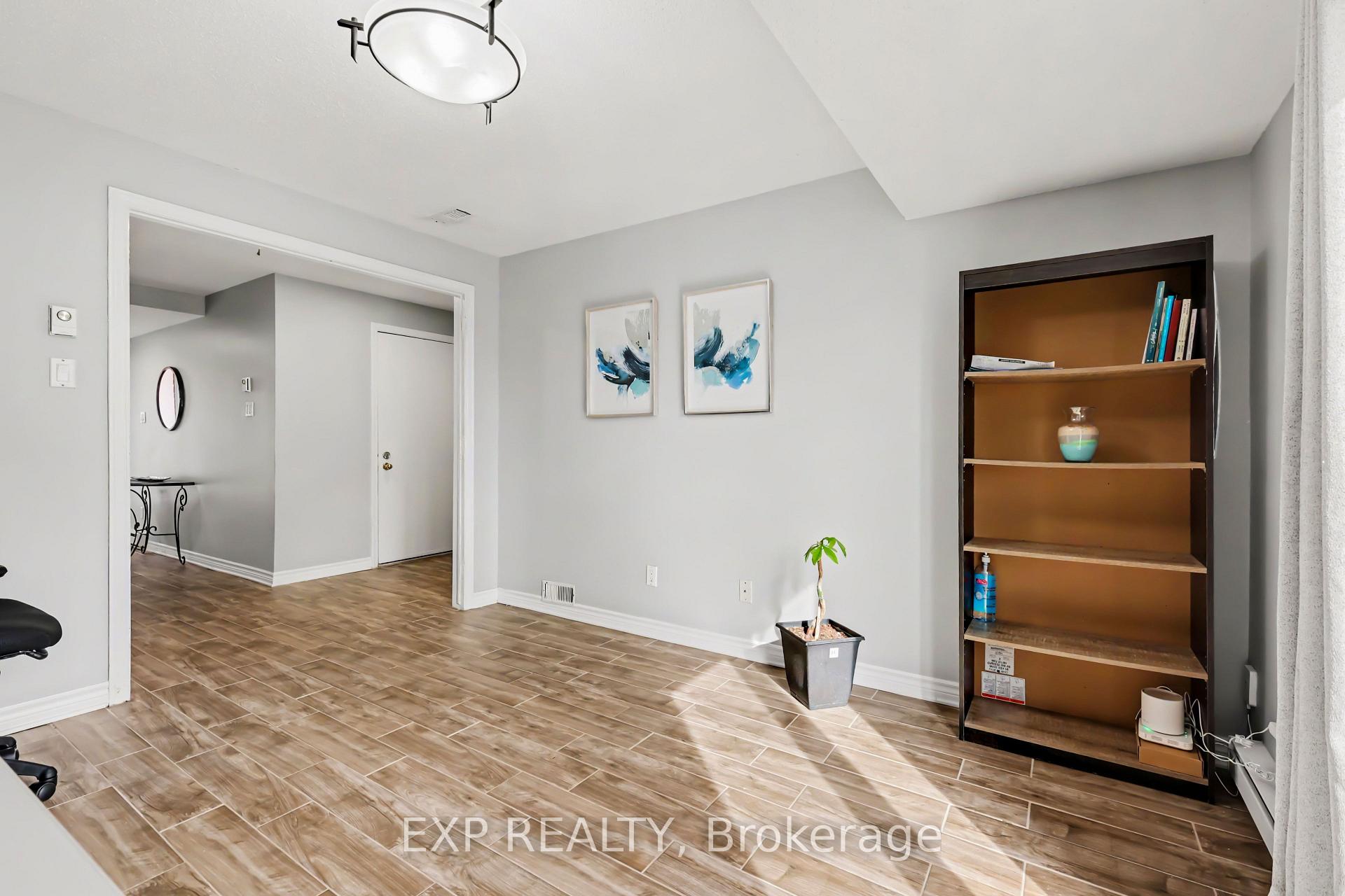 Photo 15 of 1848 Summerfields Crescent, Ottawa, Chapel Hill — HOMEH