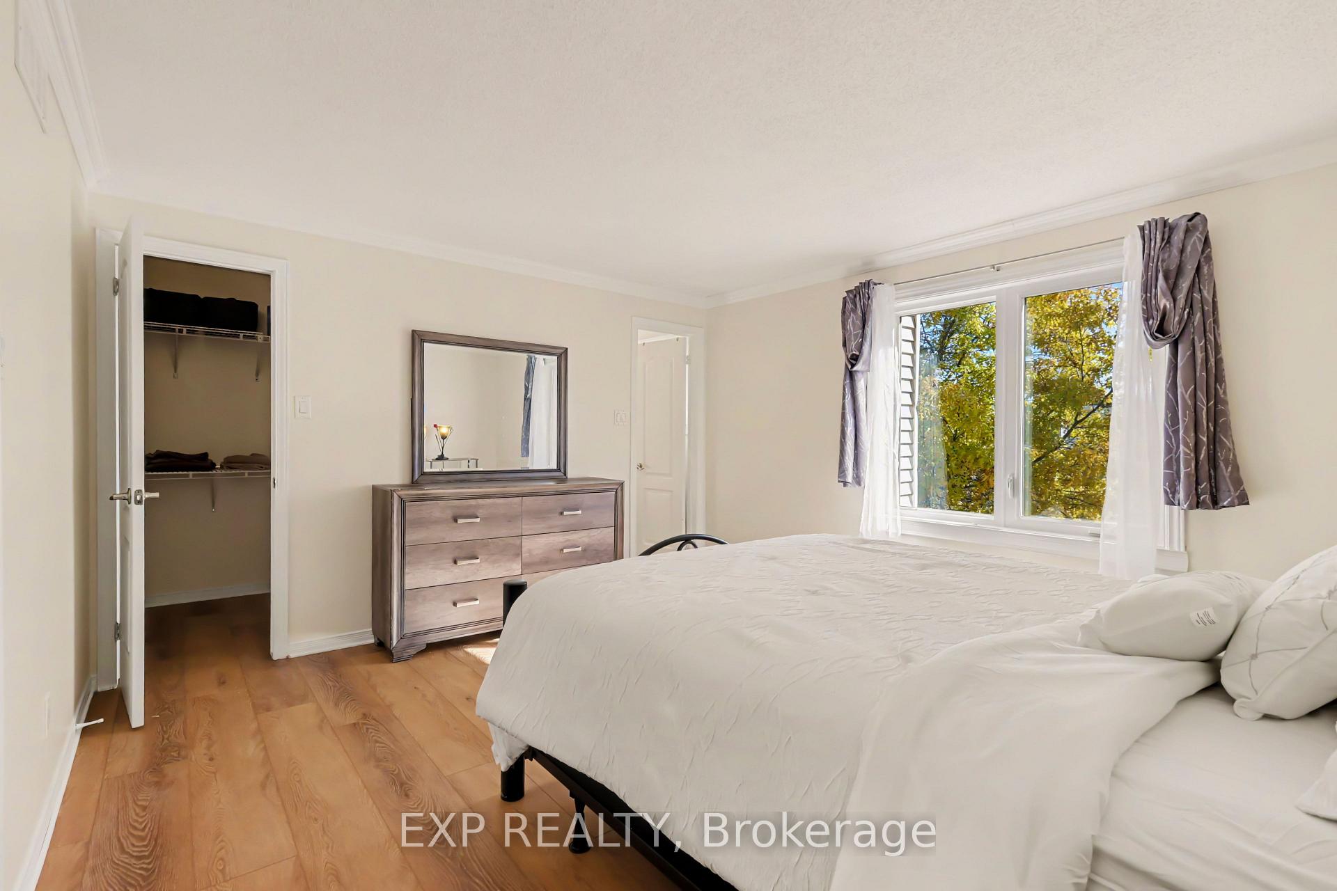 Photo 16 of 1848 Summerfields Crescent, Ottawa, Chapel Hill — HOMEH