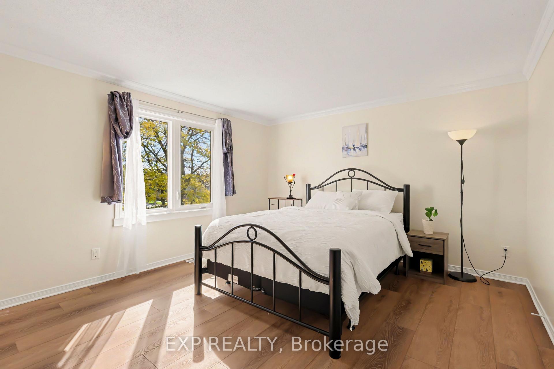 Photo 18 of 1848 Summerfields Crescent, Ottawa, Chapel Hill — HOMEH
