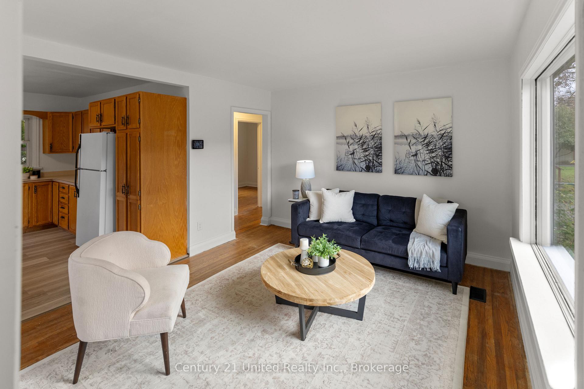 Photo 4 of 1026 Braund Place, Peterborough, Town Ward 3 — HOMEH