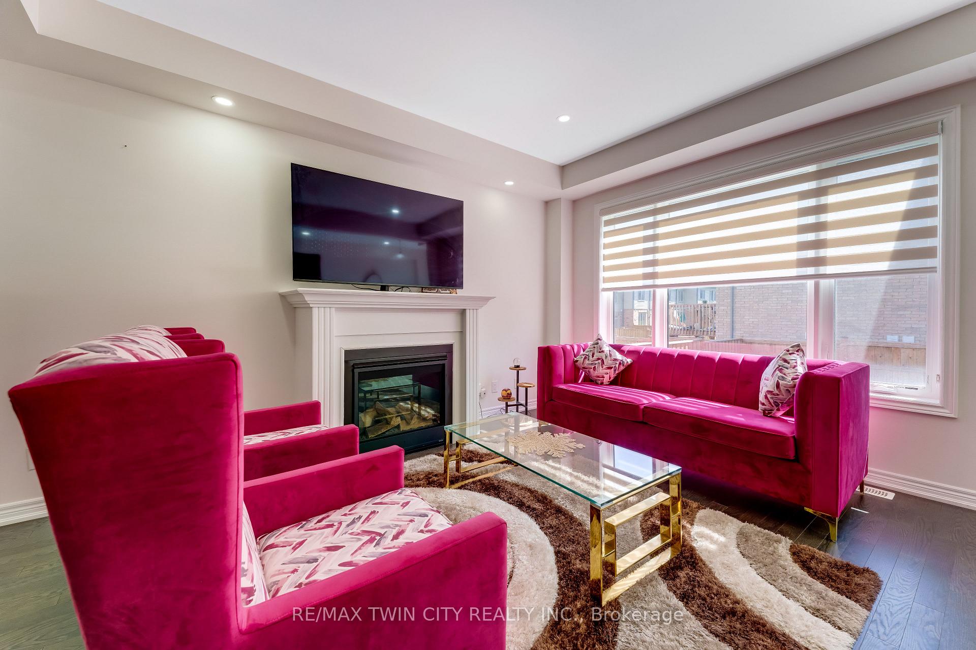 Photo 10 of 106 Haldimand Street, Kitchener, Huron Park — HOMEH