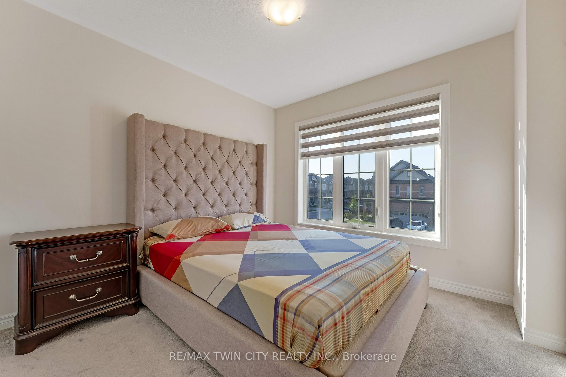 Photo 14 of 106 Haldimand Street, Kitchener, Huron Park — HOMEH