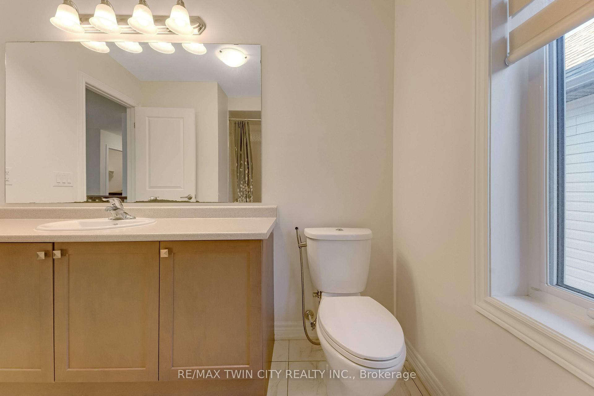 Photo 18 of 106 Haldimand Street, Kitchener, Huron Park — HOMEH
