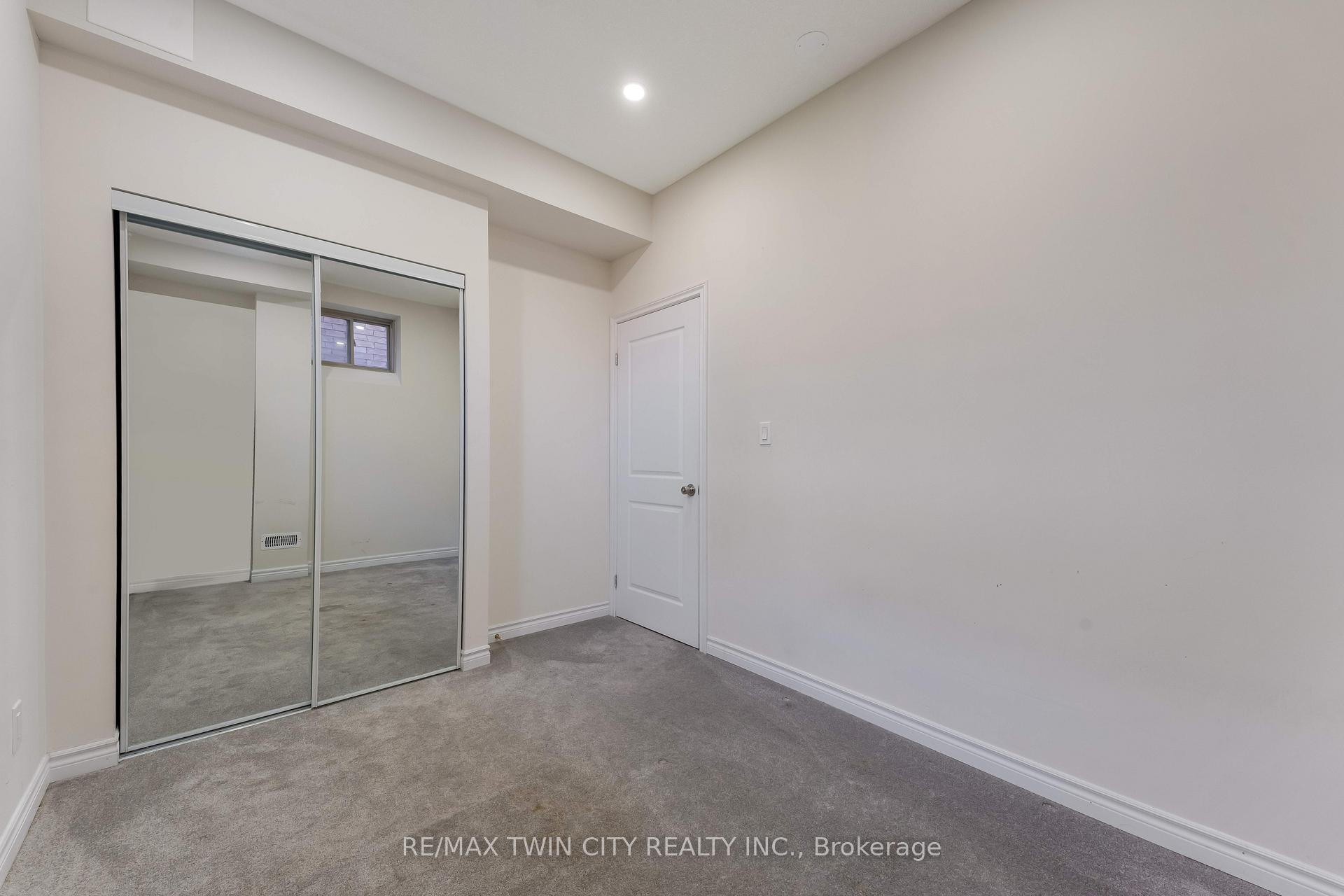 Photo 36 of 106 Haldimand Street, Kitchener, Huron Park — HOMEH
