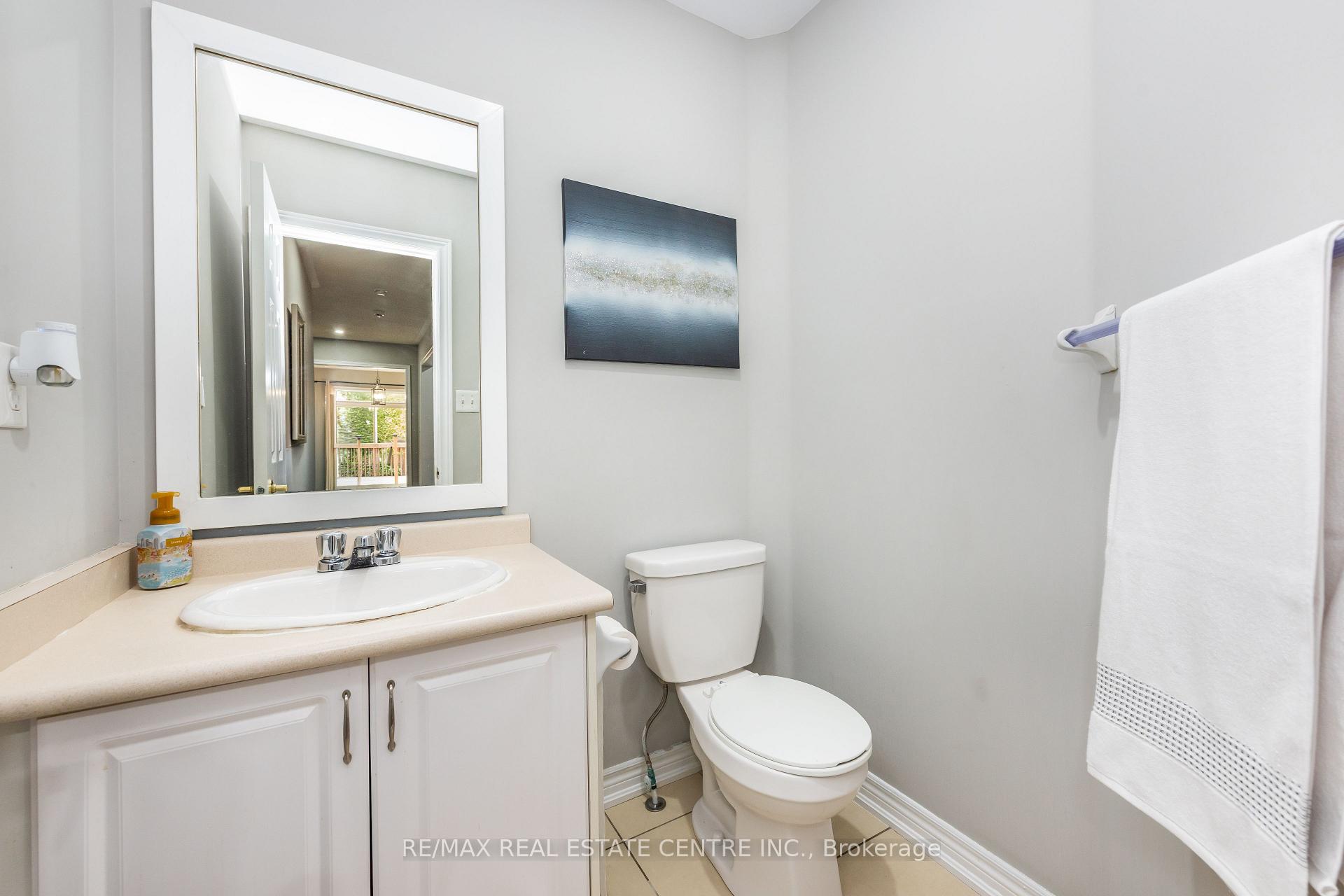 Photo 12 of 456 Laundon Terrace, Milton, Scott — HOMEH