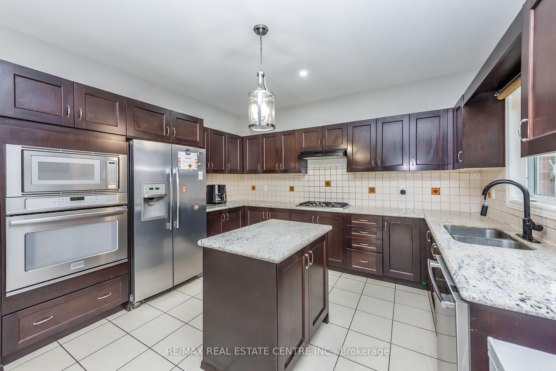 Photo 17 of 456 Laundon Terrace, Milton, Scott — HOMEH