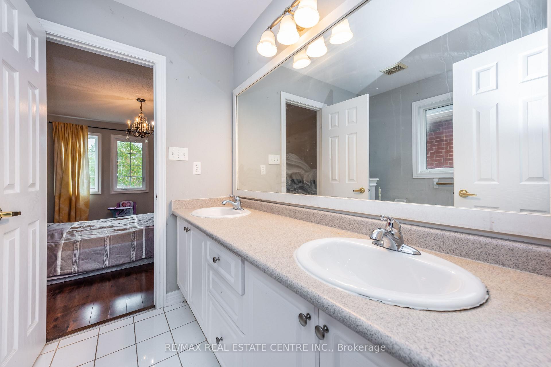 Photo 26 of 456 Laundon Terrace, Milton, Scott — HOMEH