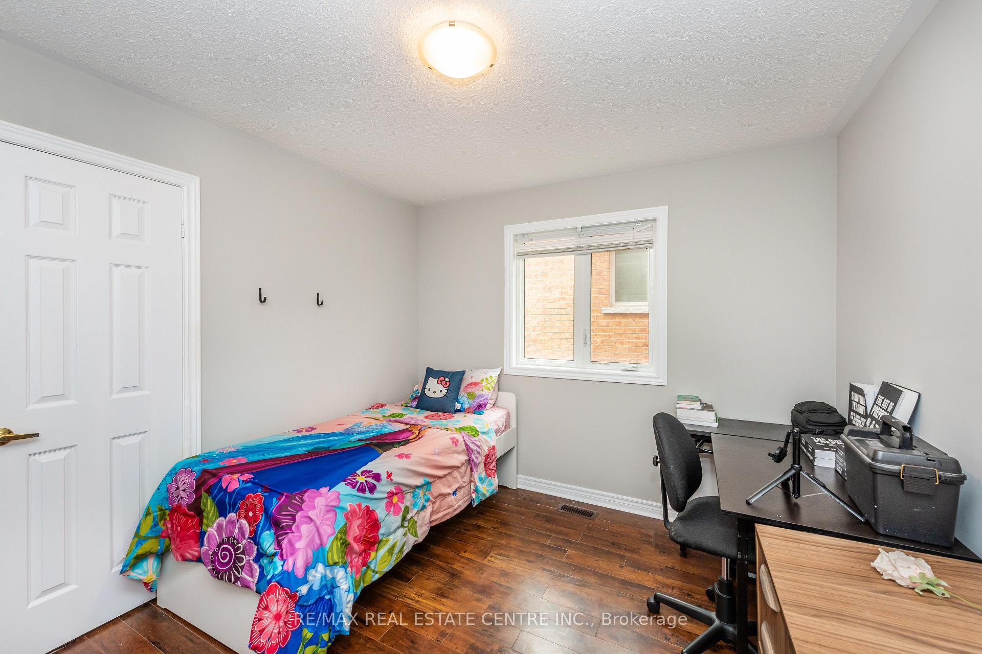 Photo 30 of 456 Laundon Terrace, Milton, Scott — HOMEH
