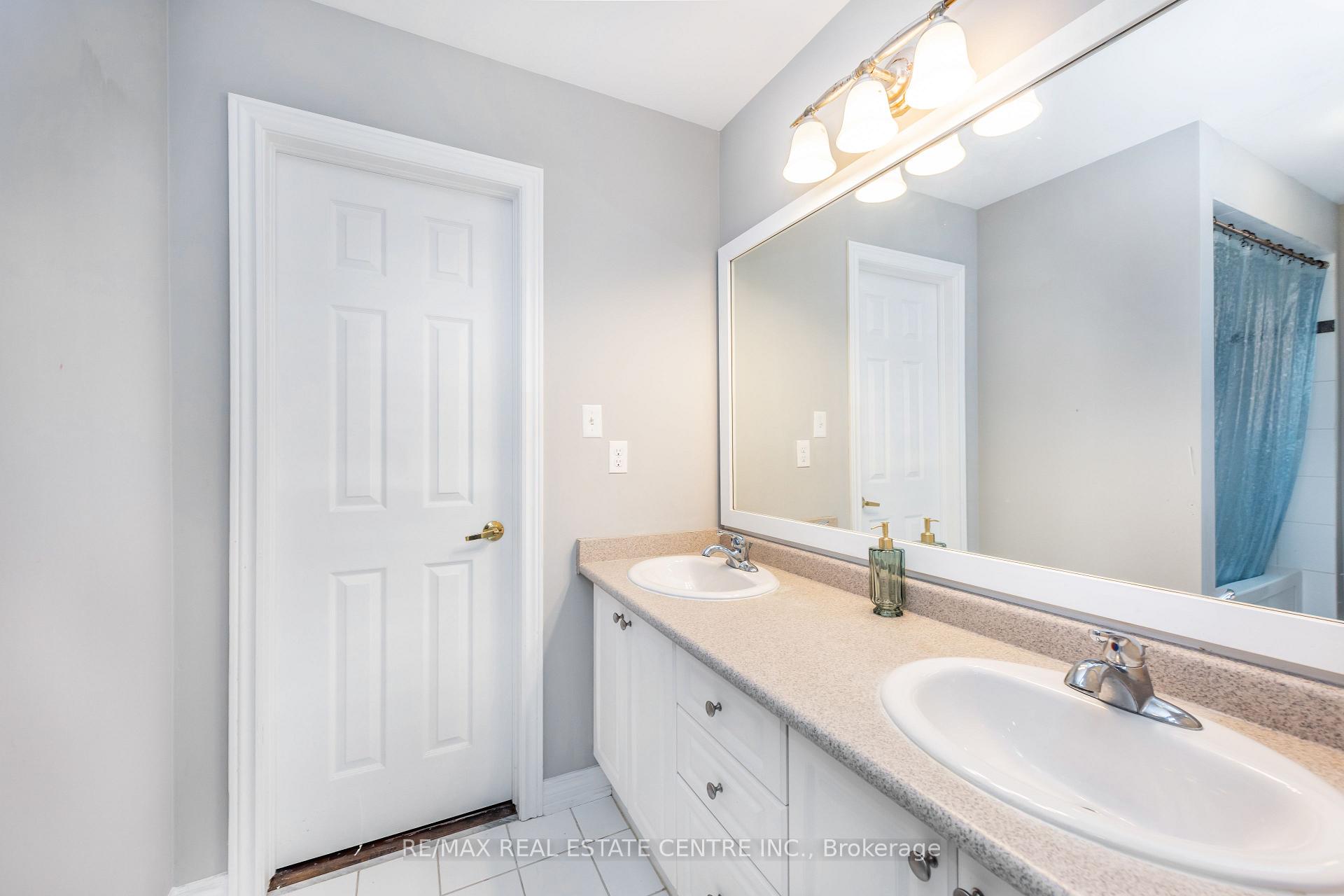 Photo 33 of 456 Laundon Terrace, Milton, Scott — HOMEH