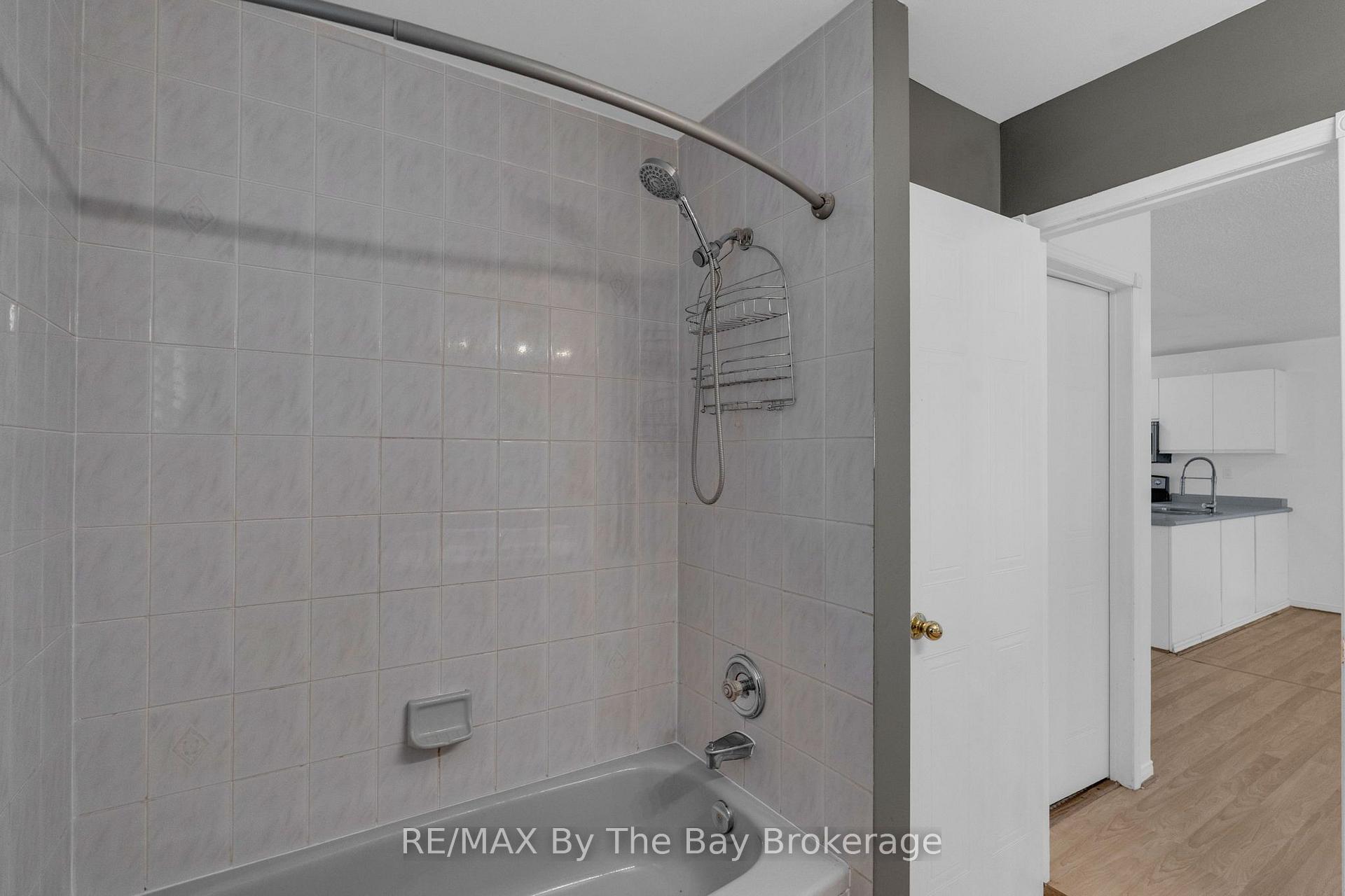 Photo 14 of 5 Brillinger Drive, Wasaga Beach — HOMEH