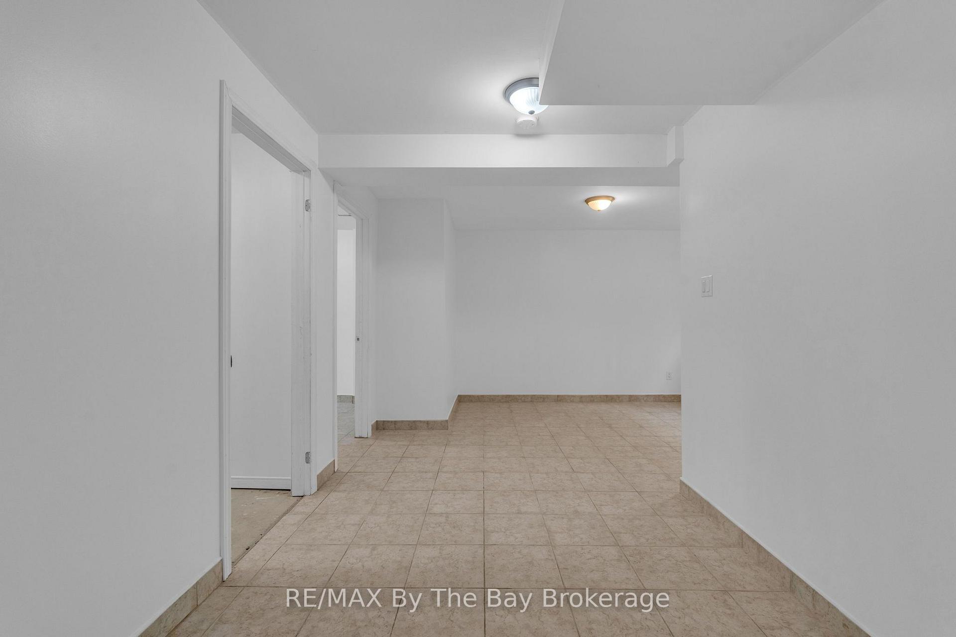 Photo 21 of 5 Brillinger Drive, Wasaga Beach — HOMEH