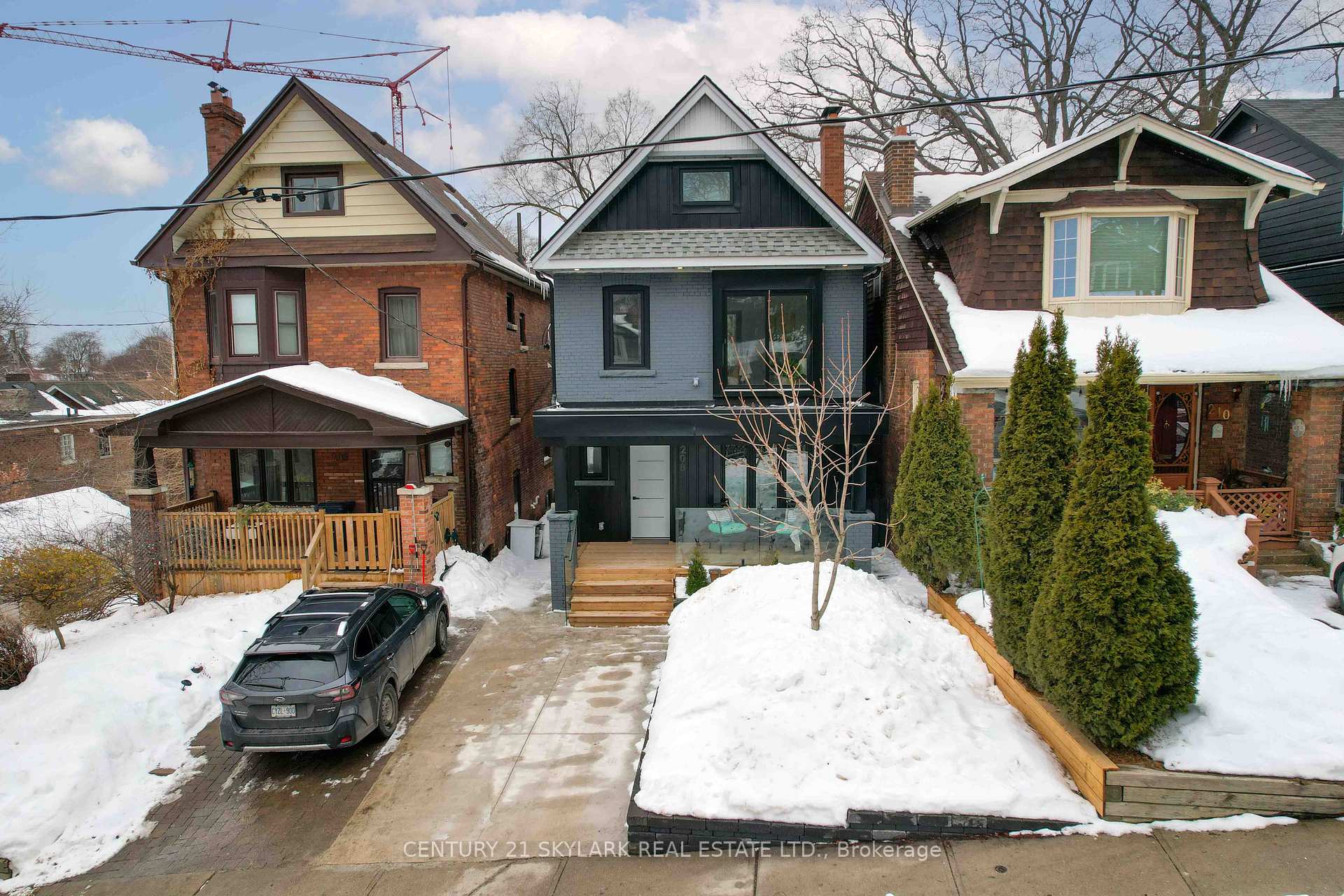 Photo of 208 Gainsborough Road