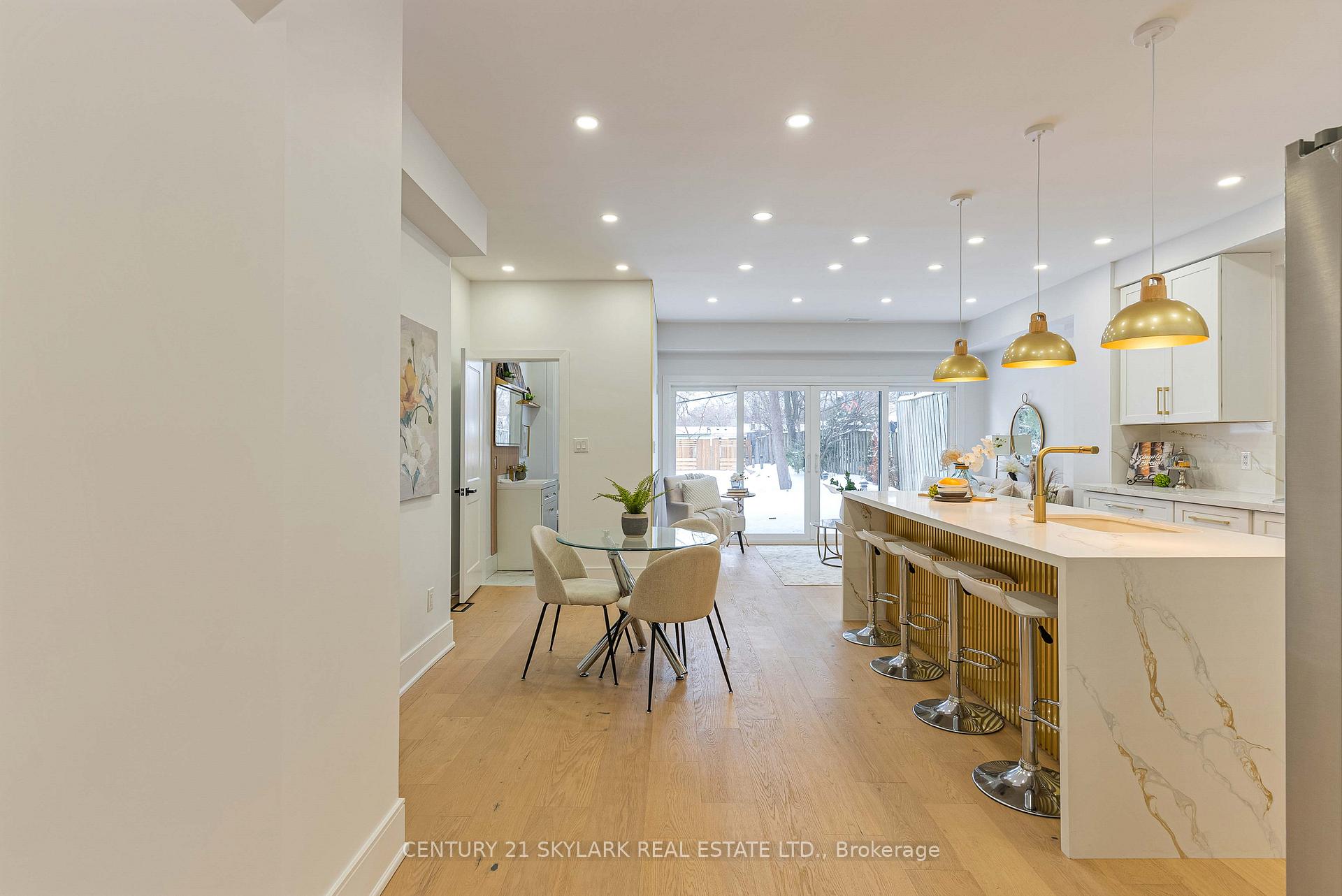 Photo 12 of 208 Gainsborough Road, Toronto, Woodbine Corridor — HOMEH