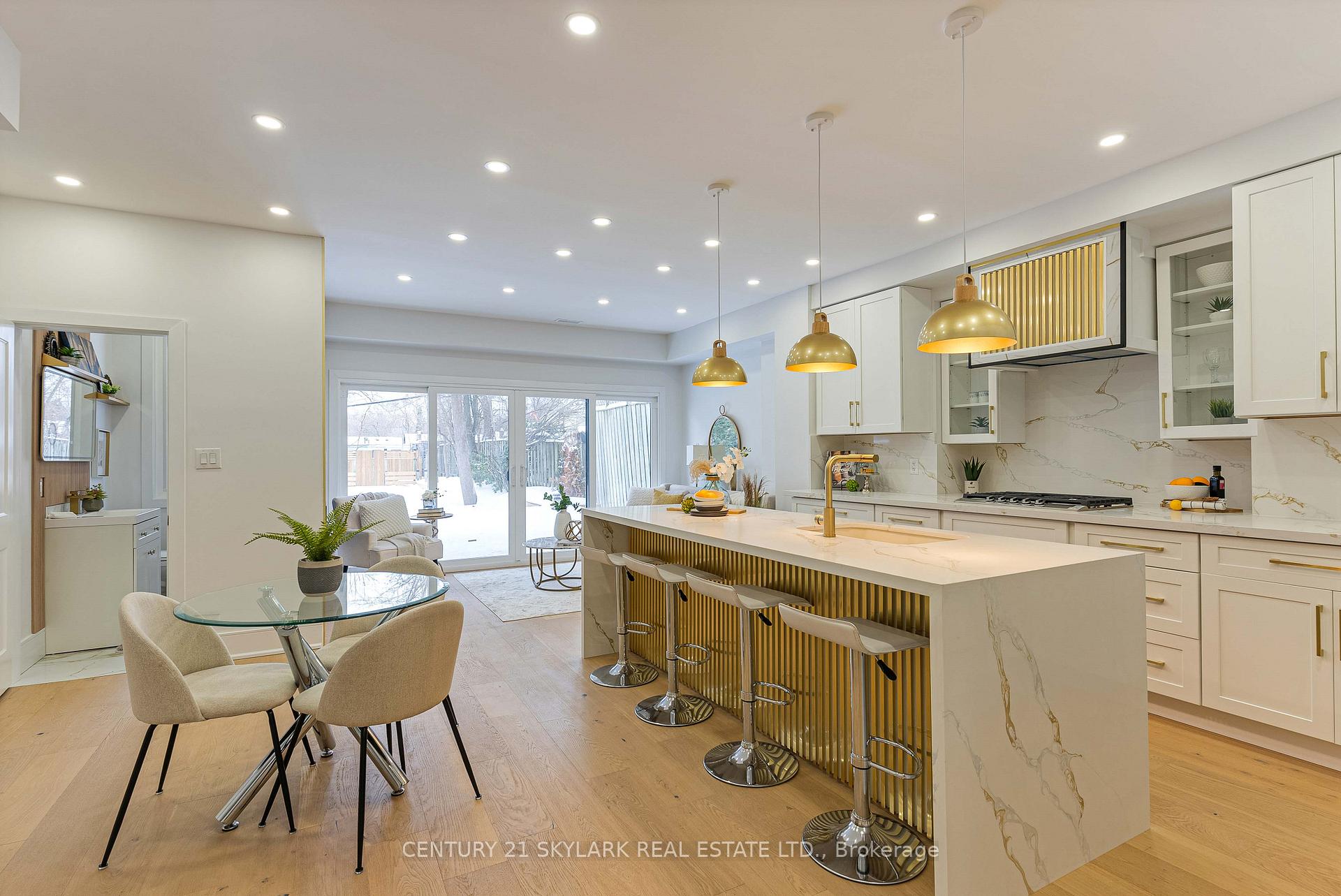 Photo 13 of 208 Gainsborough Road, Toronto, Woodbine Corridor — HOMEH