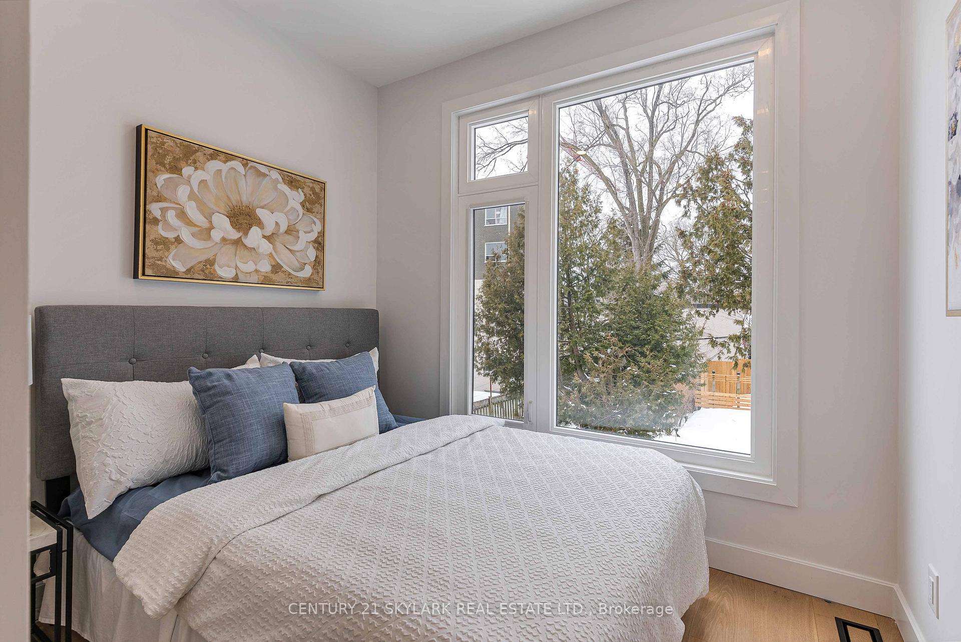 Photo 23 of 208 Gainsborough Road, Toronto, Woodbine Corridor — HOMEH
