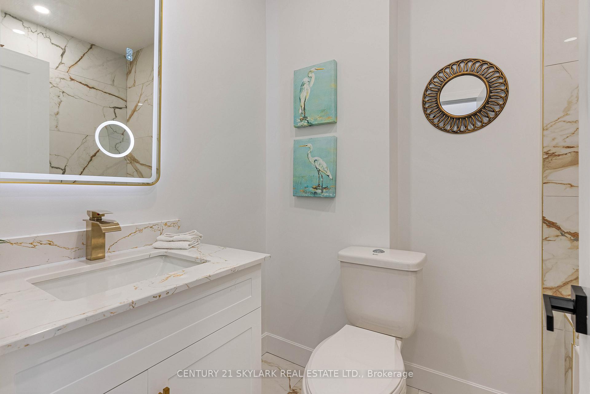 Photo 25 of 208 Gainsborough Road, Toronto, Woodbine Corridor — HOMEH