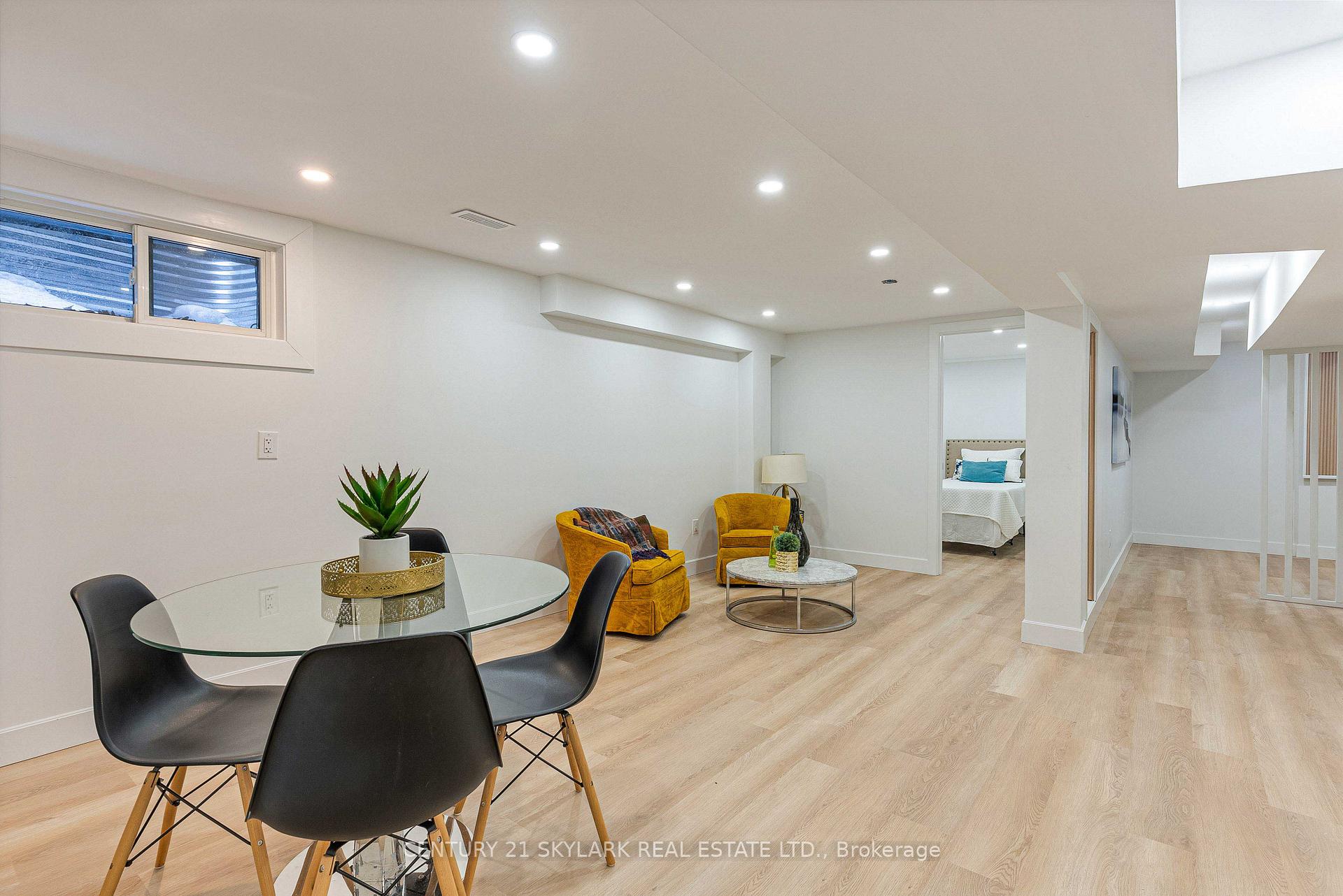 Photo 41 of 208 Gainsborough Road, Toronto, Woodbine Corridor — HOMEH